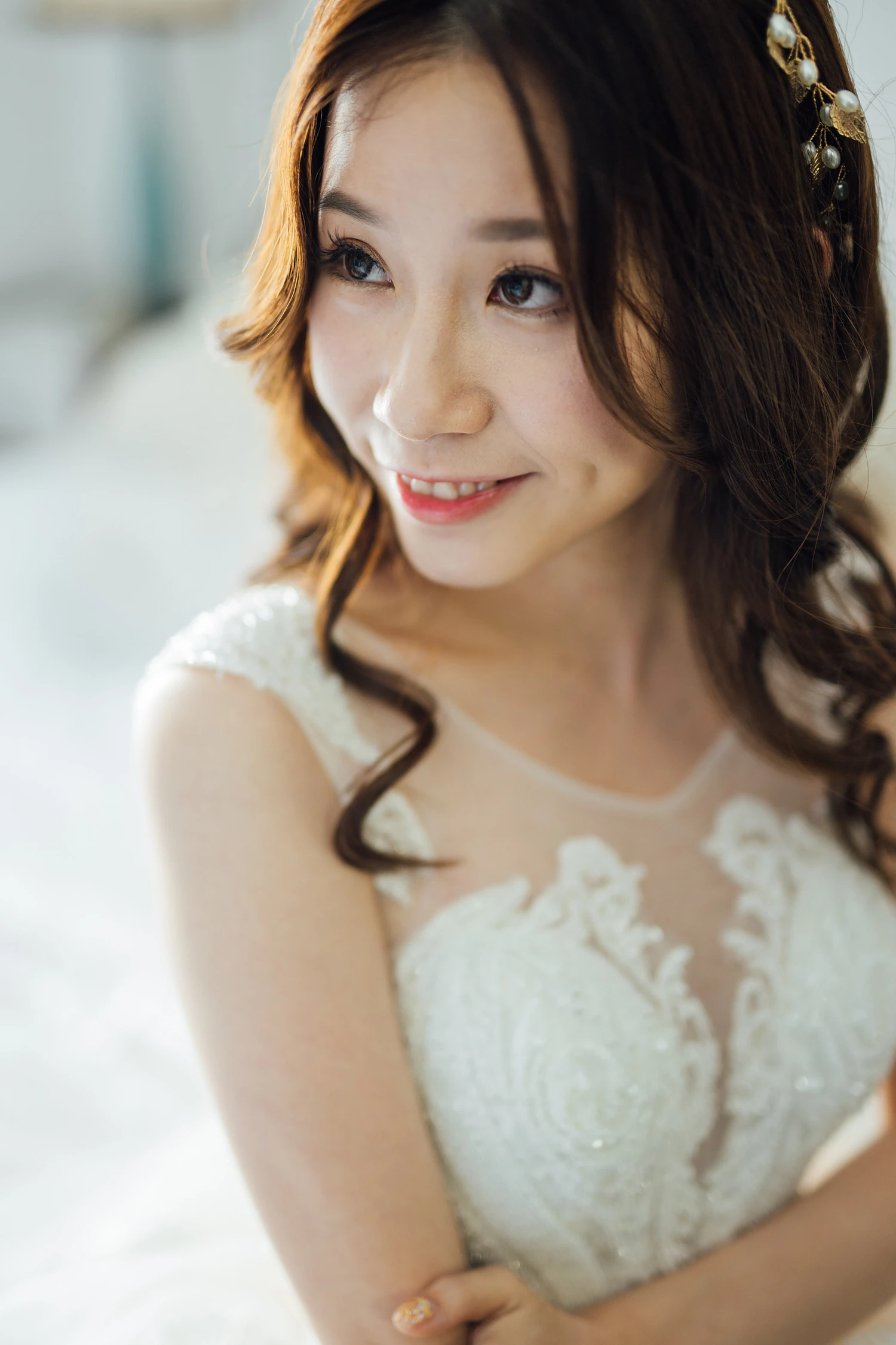 [素人新娘] 棕色微卷配下巴一粒小痣的小家碧玉的新娘婚礼现场实拍写真 H911