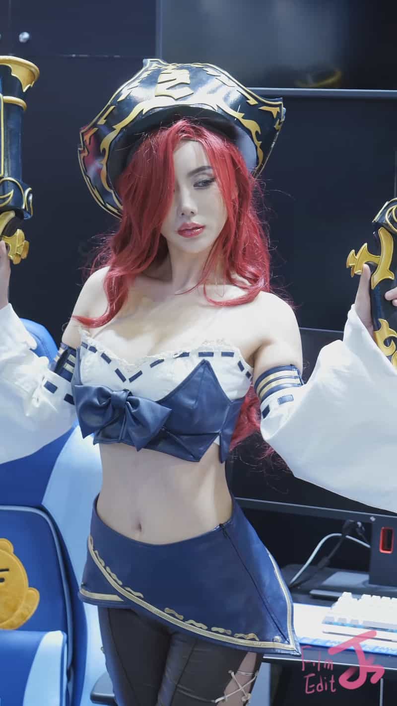 车展现场车模视频合集2205[50V/18.77G]