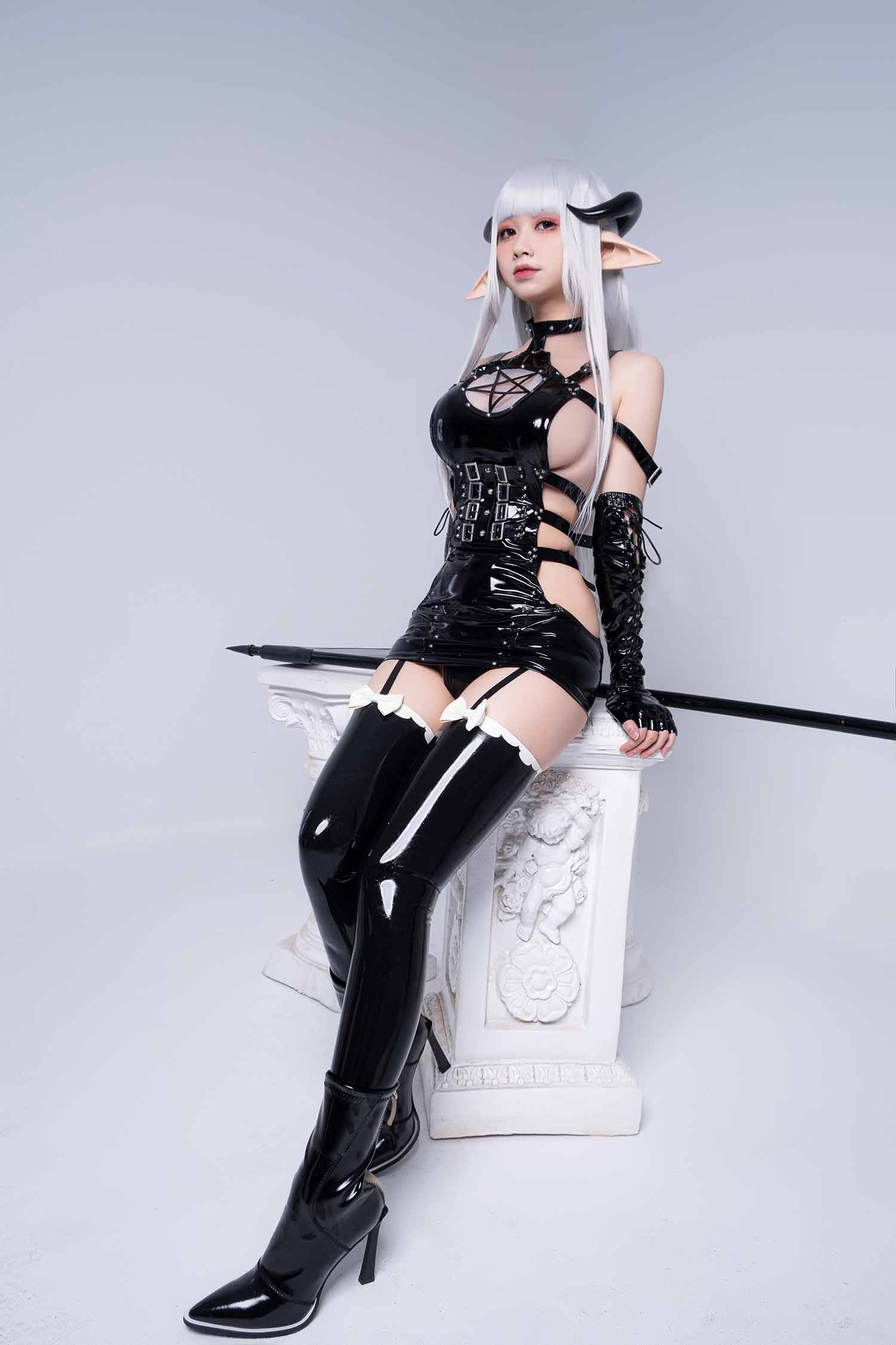 [7套] izumi泉桃子 写真合集[持续更新][百度网盘下载]