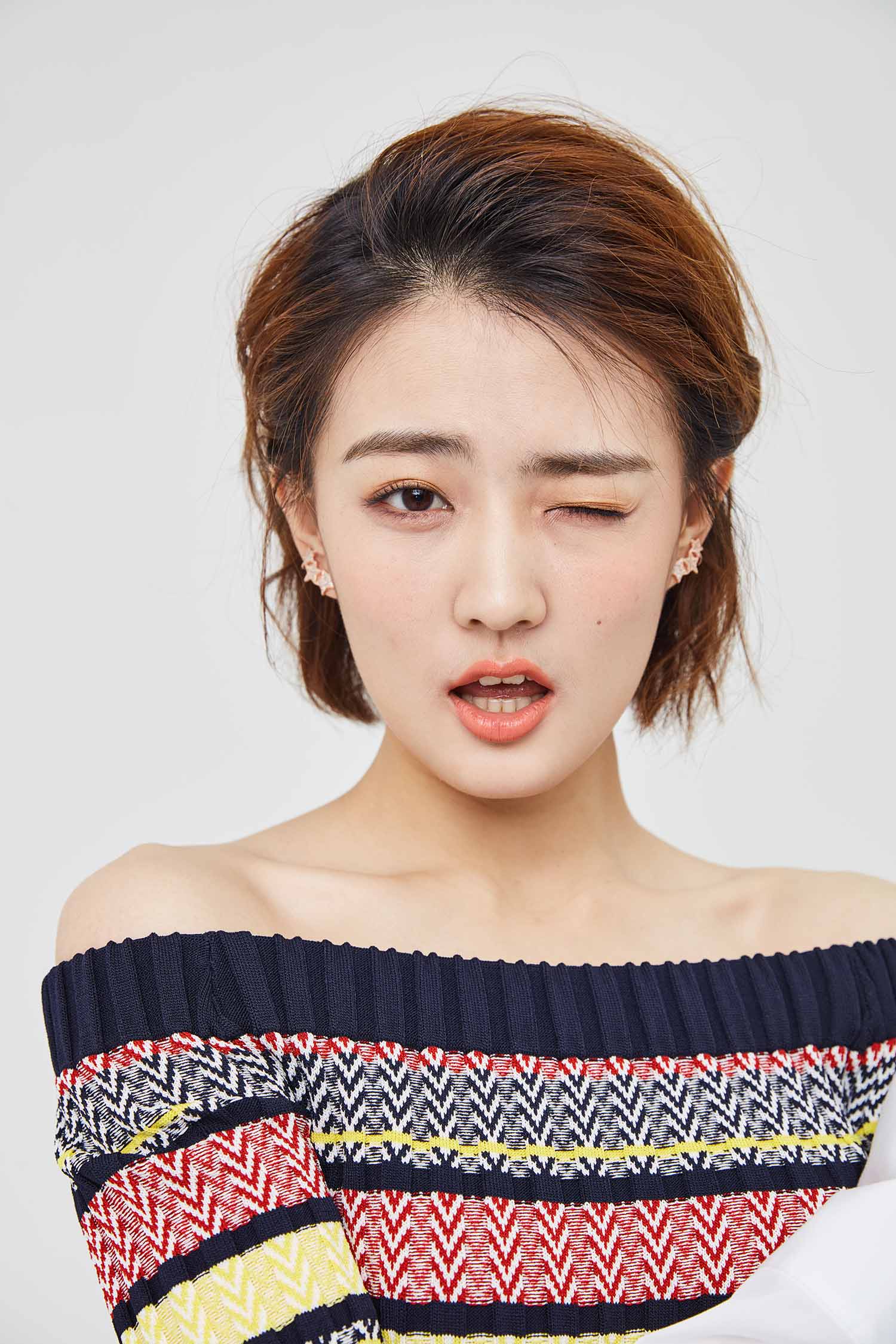 徐璐明星生图高清写真合集[百度网盘下载]