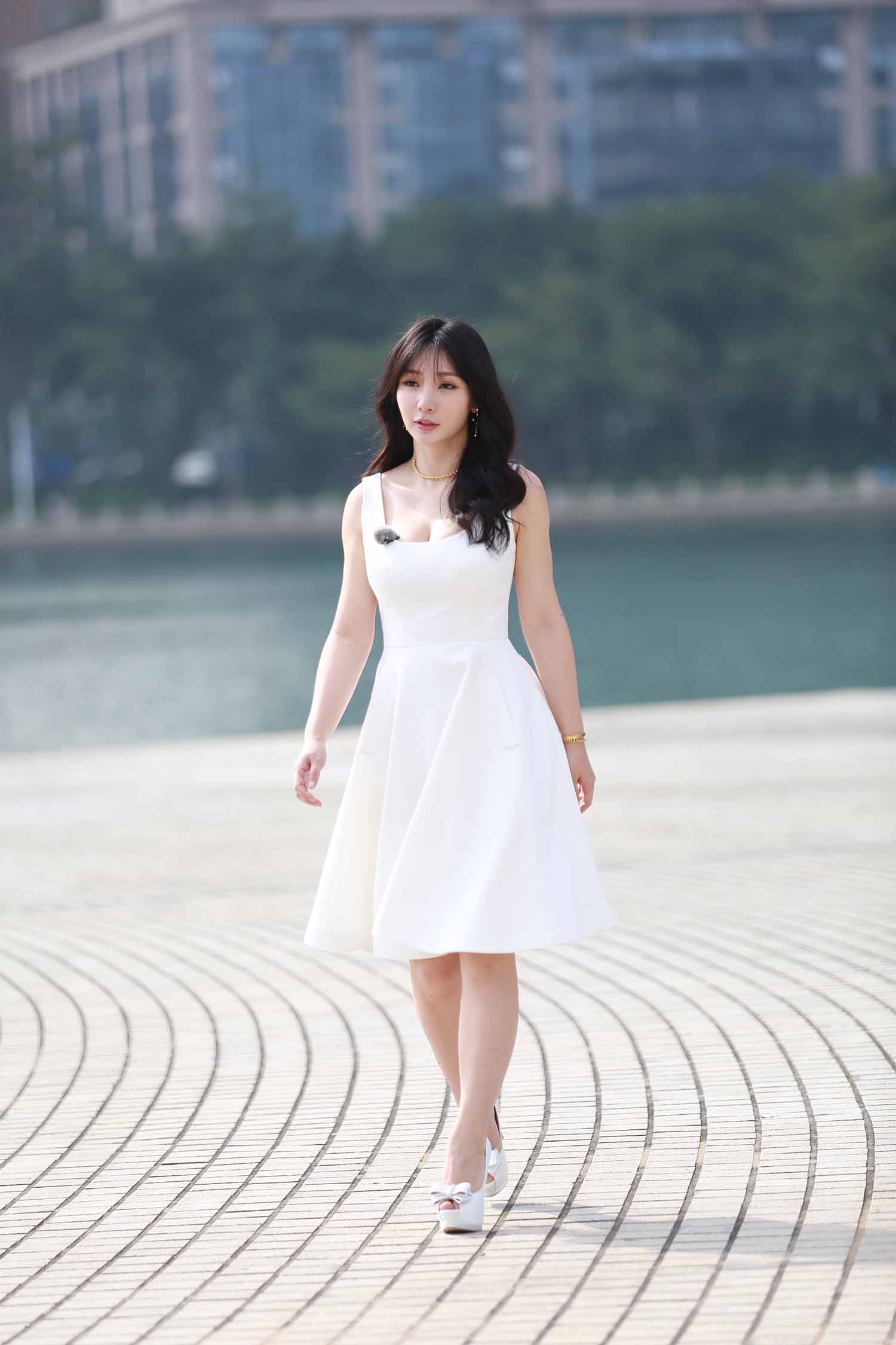 柳岩明星生图高清写真合集[百度网盘下载]