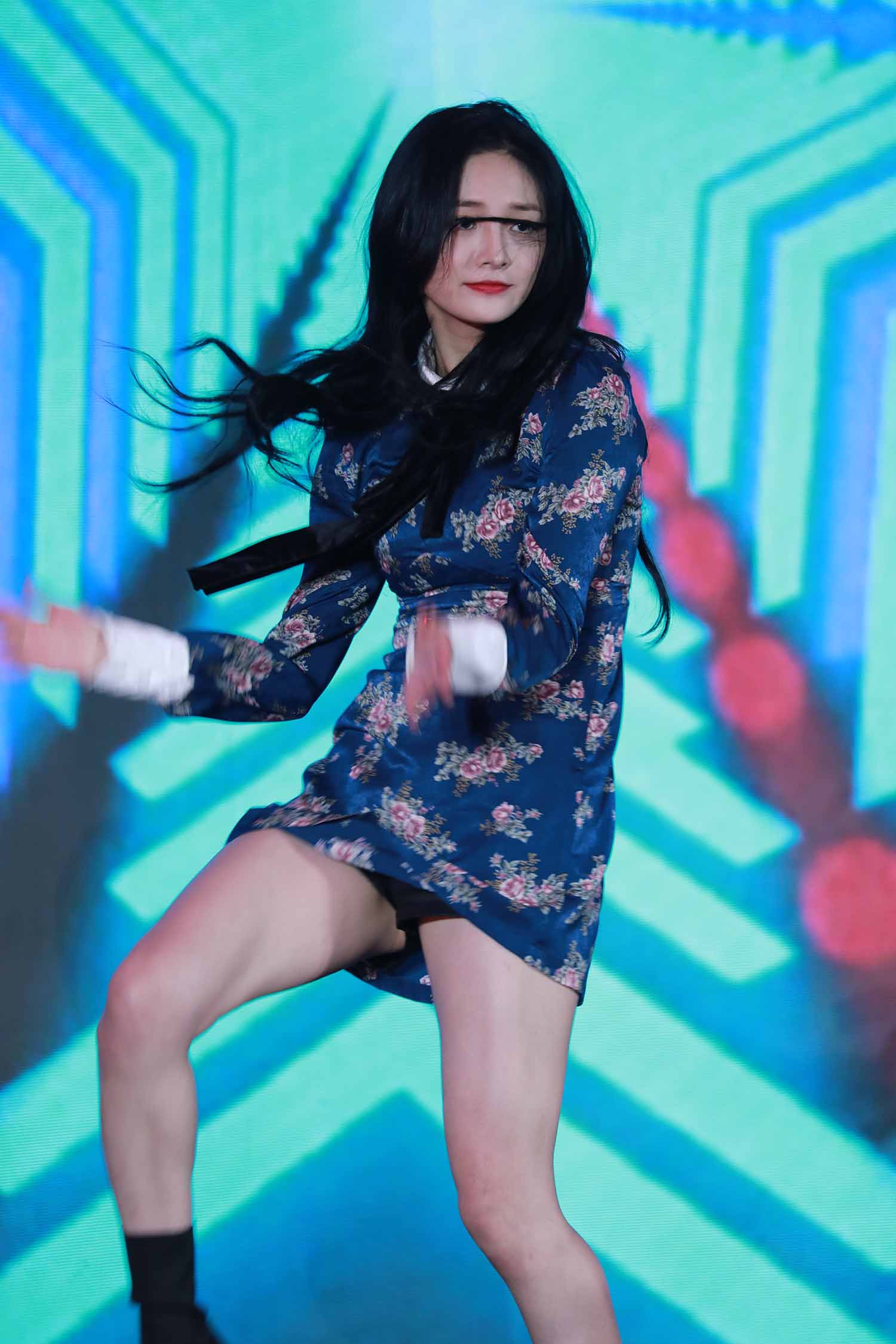 周洁琼明星生图高清写真合集[百度网盘下载]