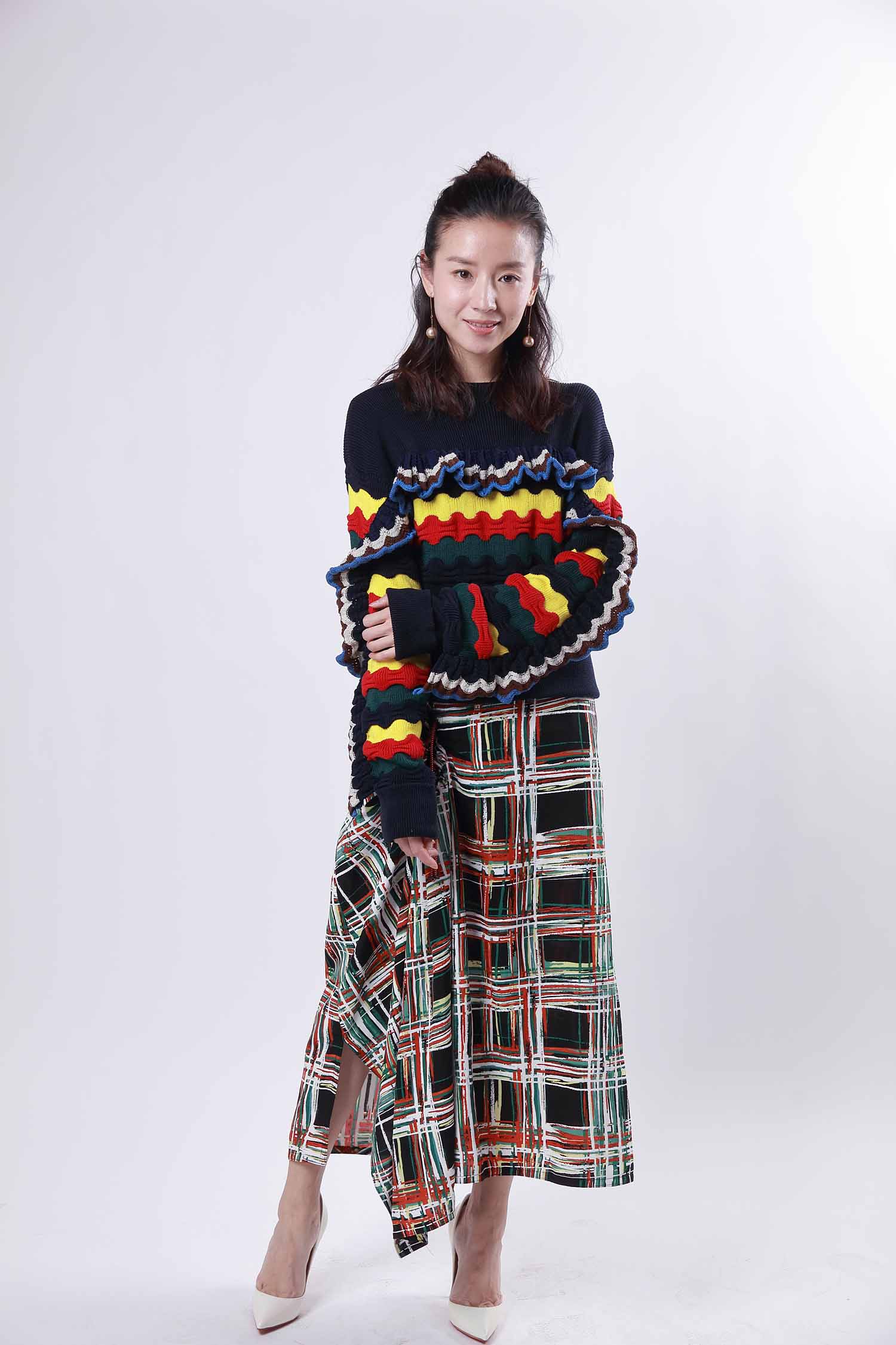 董洁明星生图高清性感写真合集[百度网盘下载]