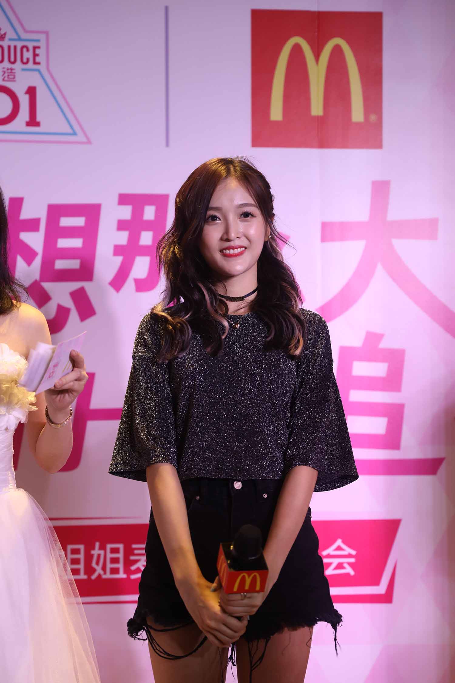 吴宣仪明星生图高清写真合集[百度网盘下载]