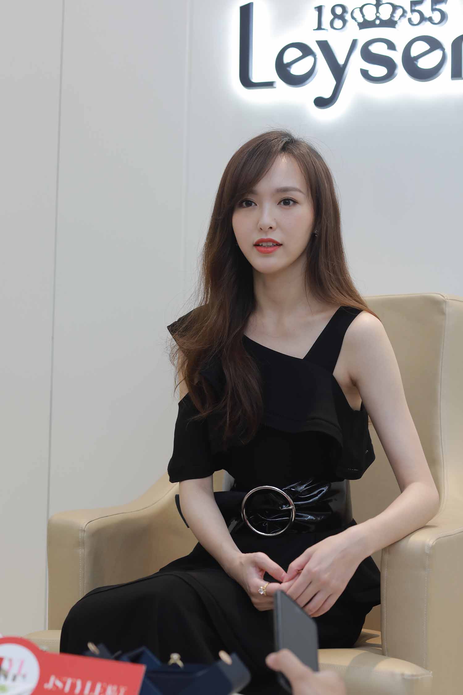 唐嫣明星生图高清写真合集[百度网盘下载]