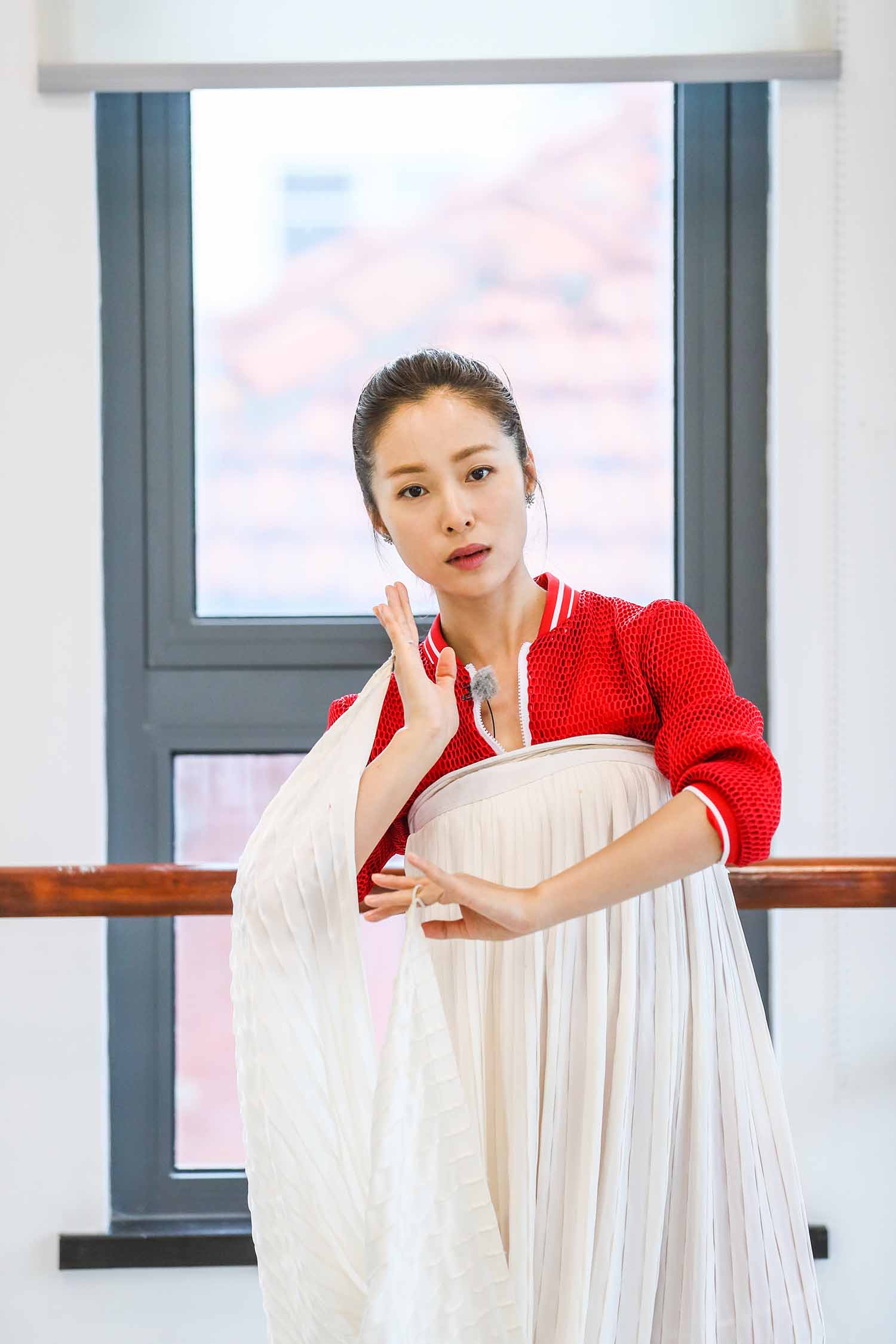 江一燕明星生图高清写真合集[百度网盘下载]