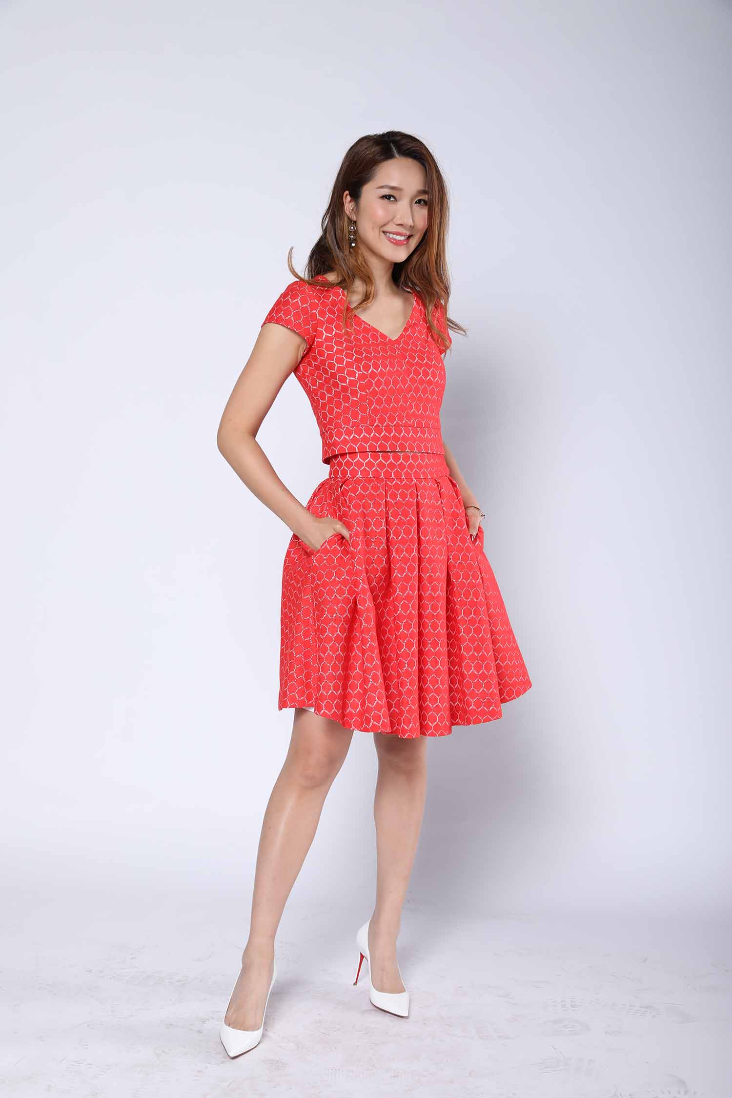 李亚男明星生图高清写真合集[百度网盘下载]