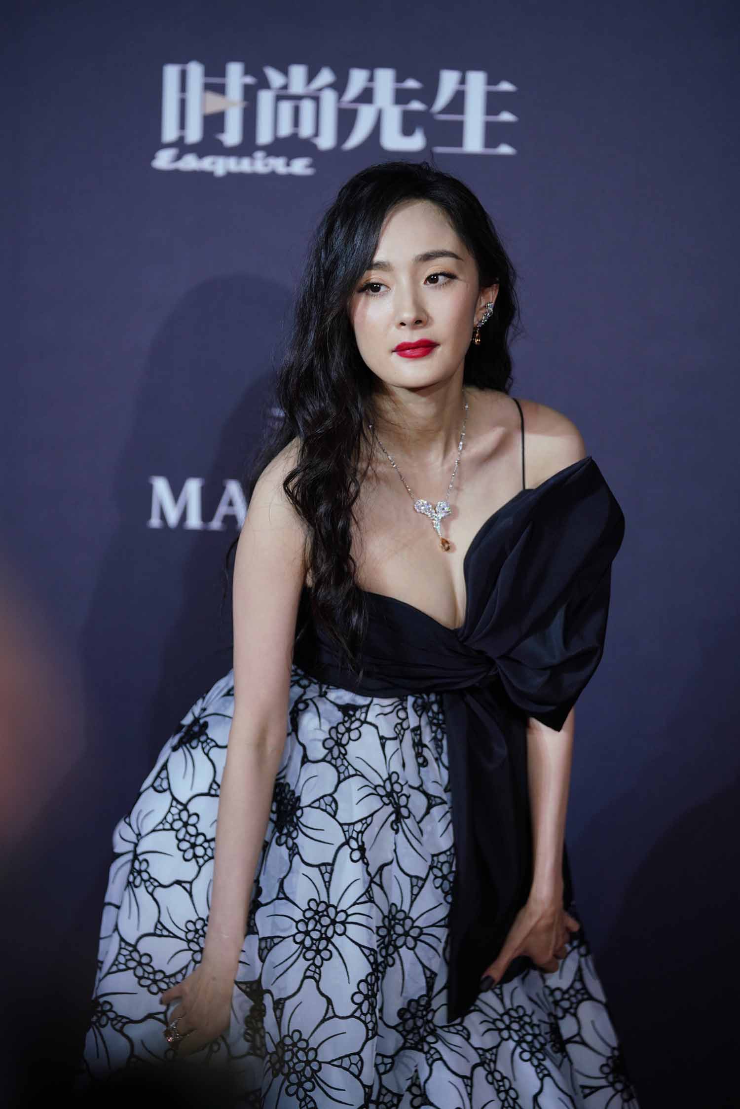 杨幂明星生图高清写真合集[百度网盘下载]