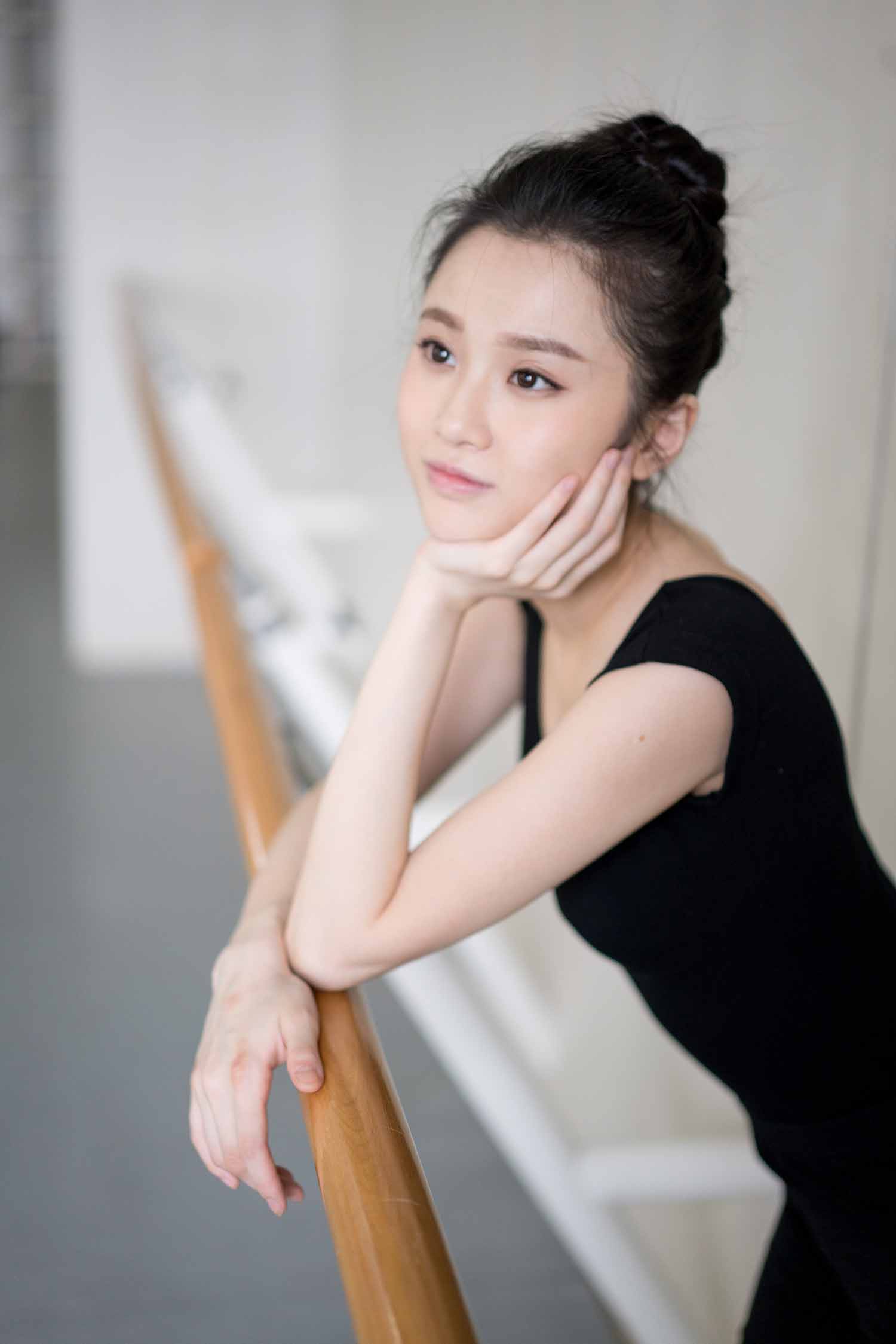 张慧雯明星生图高清写真合集[百度网盘下载]