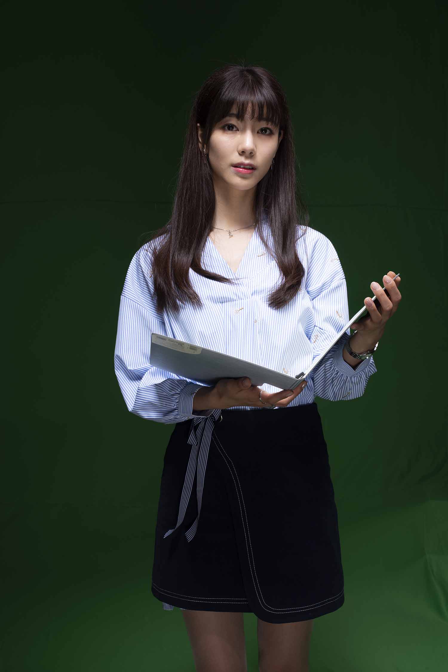 辛瑞琪明星生图高清写真合集[百度网盘下载]