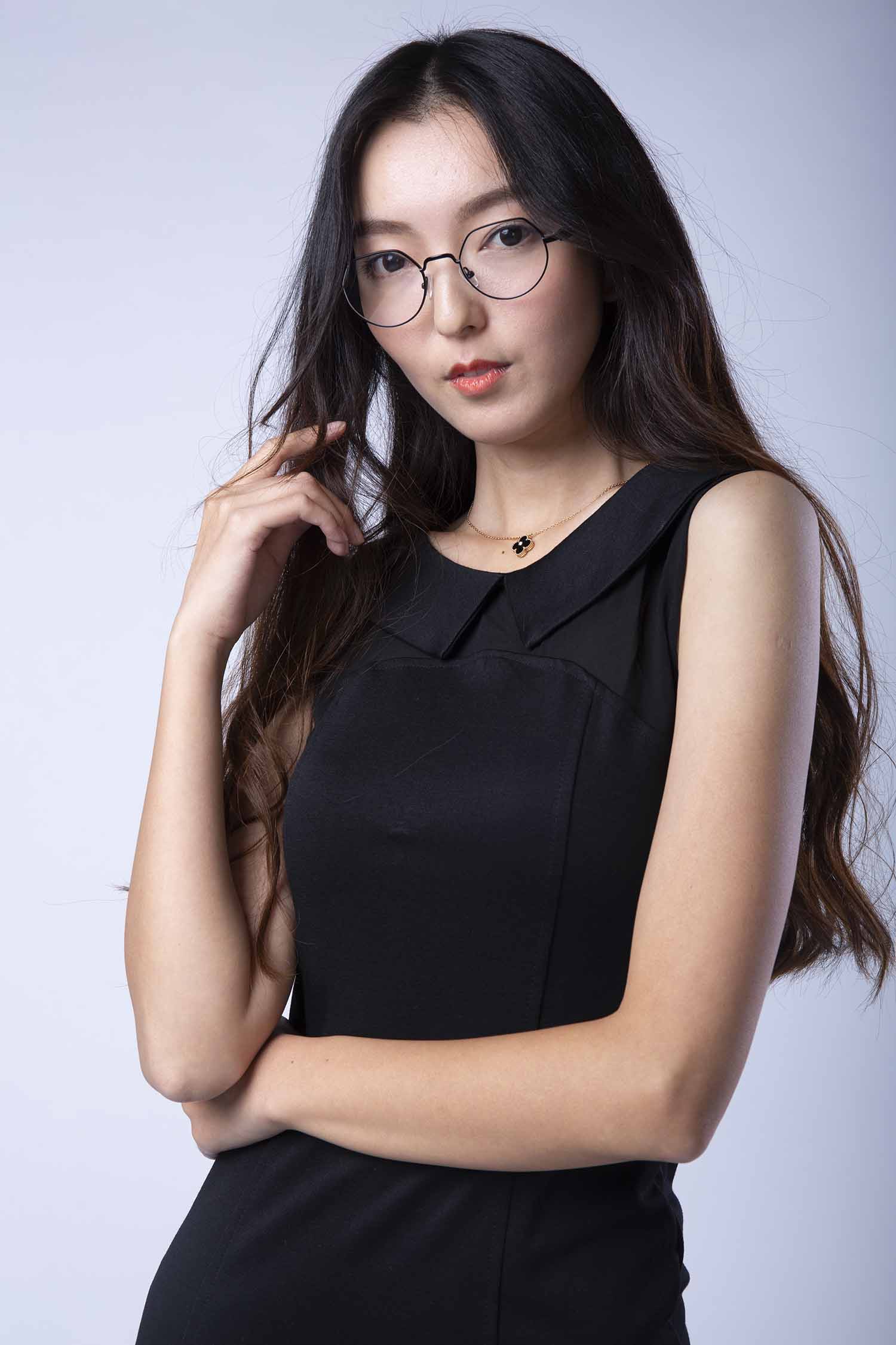 周怡明星生图写真合集[百度网盘下载]