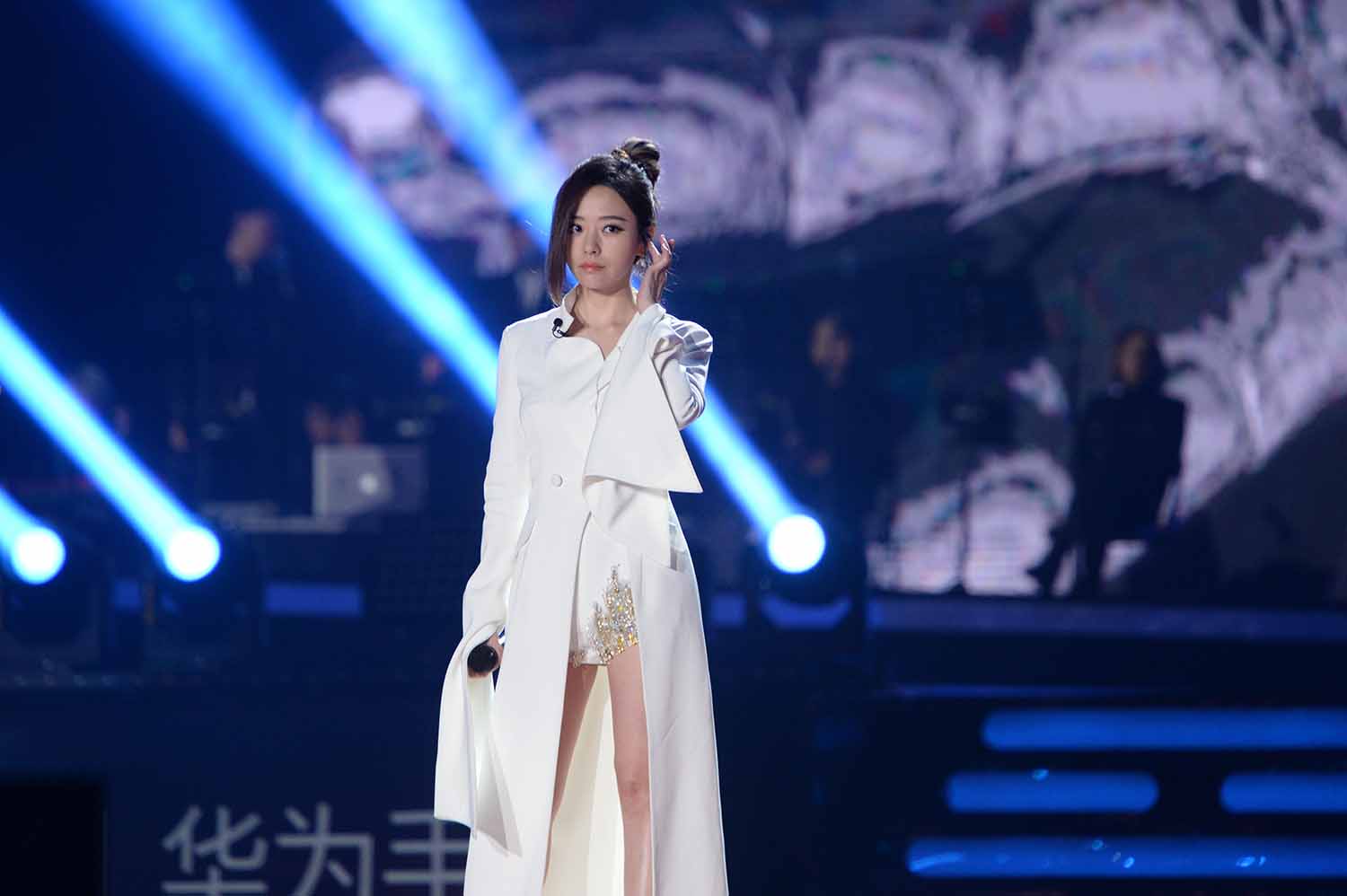 张靓颖明星生图高清写真合集[百度网盘下载]