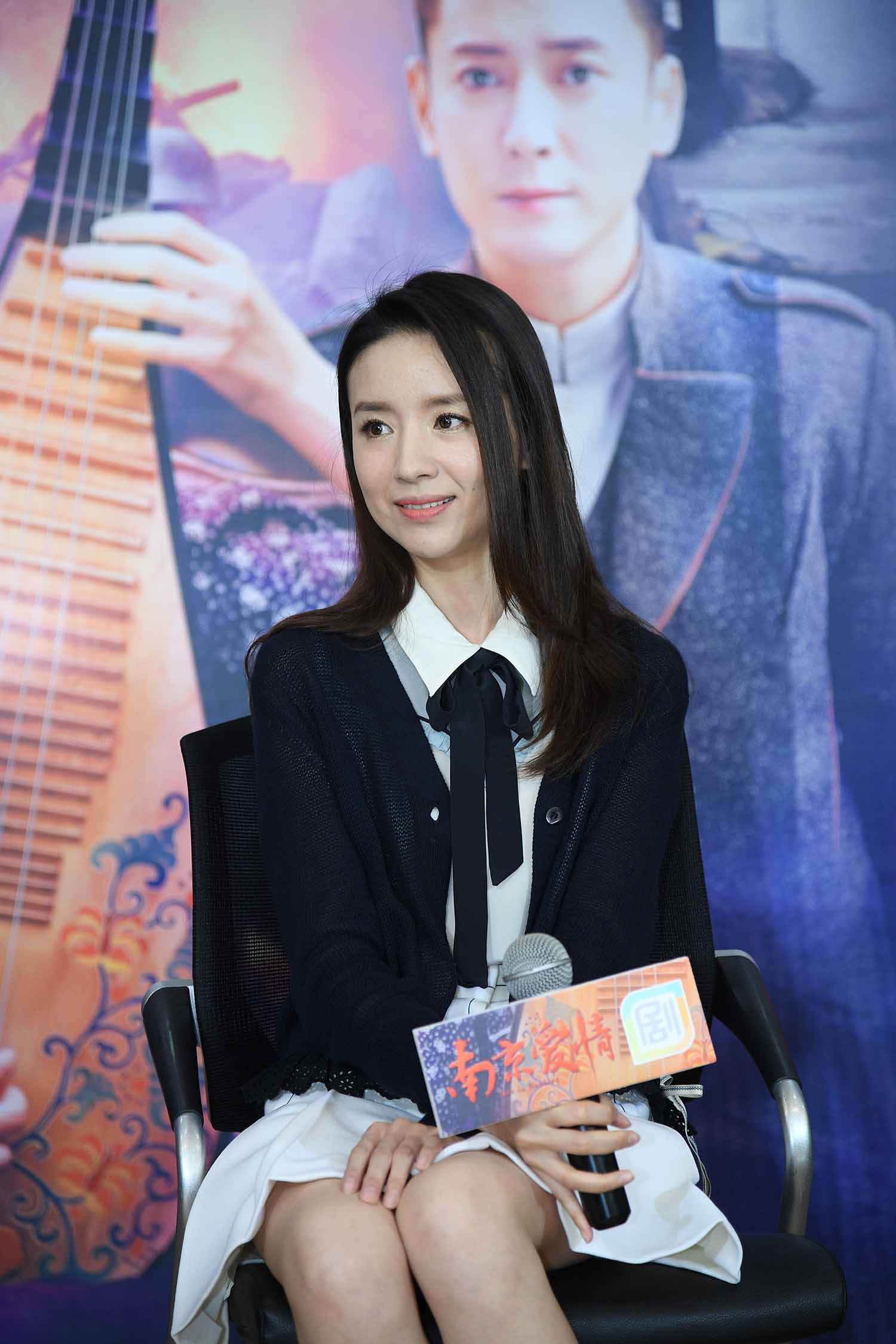 董洁明星生图高清性感写真合集[百度网盘下载]