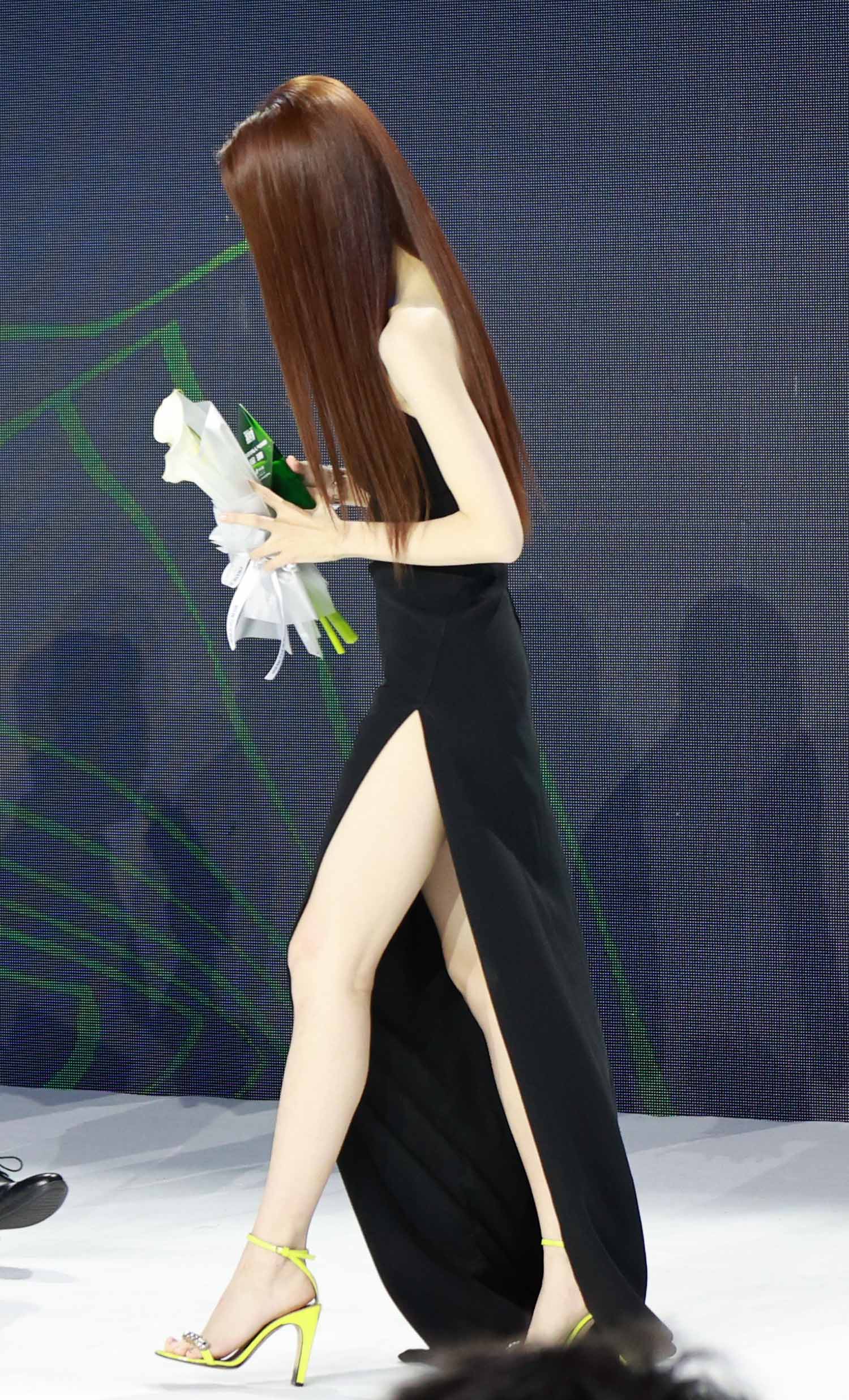 徐璐明星生图高清写真合集[百度网盘下载]