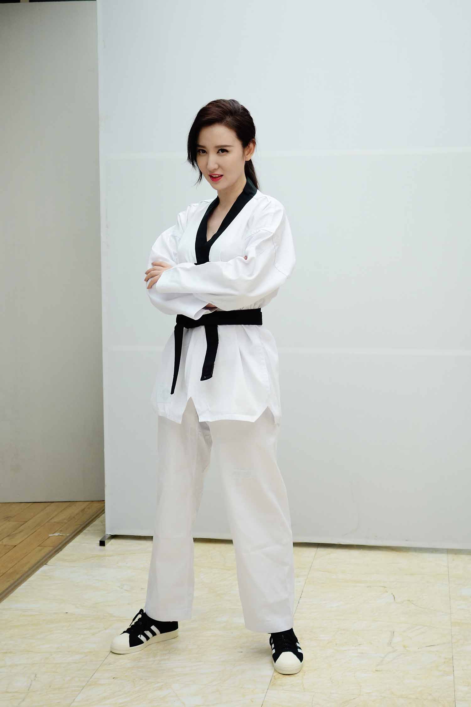 张萌明星生图高清写真合集[百度网盘下载]