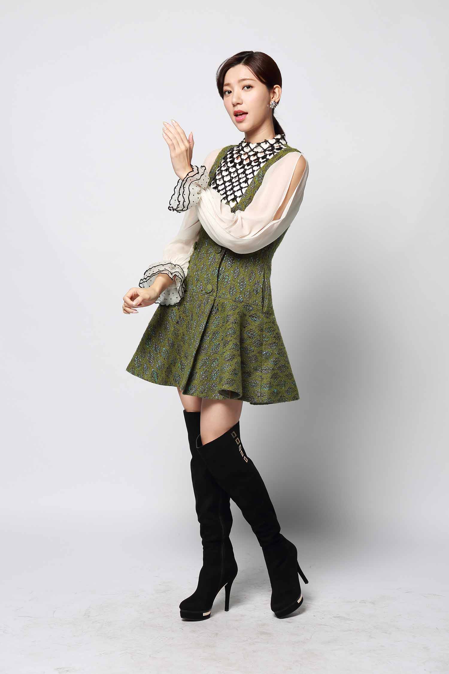 郭雪芙明星生图高清写真合集[百度网盘下载]