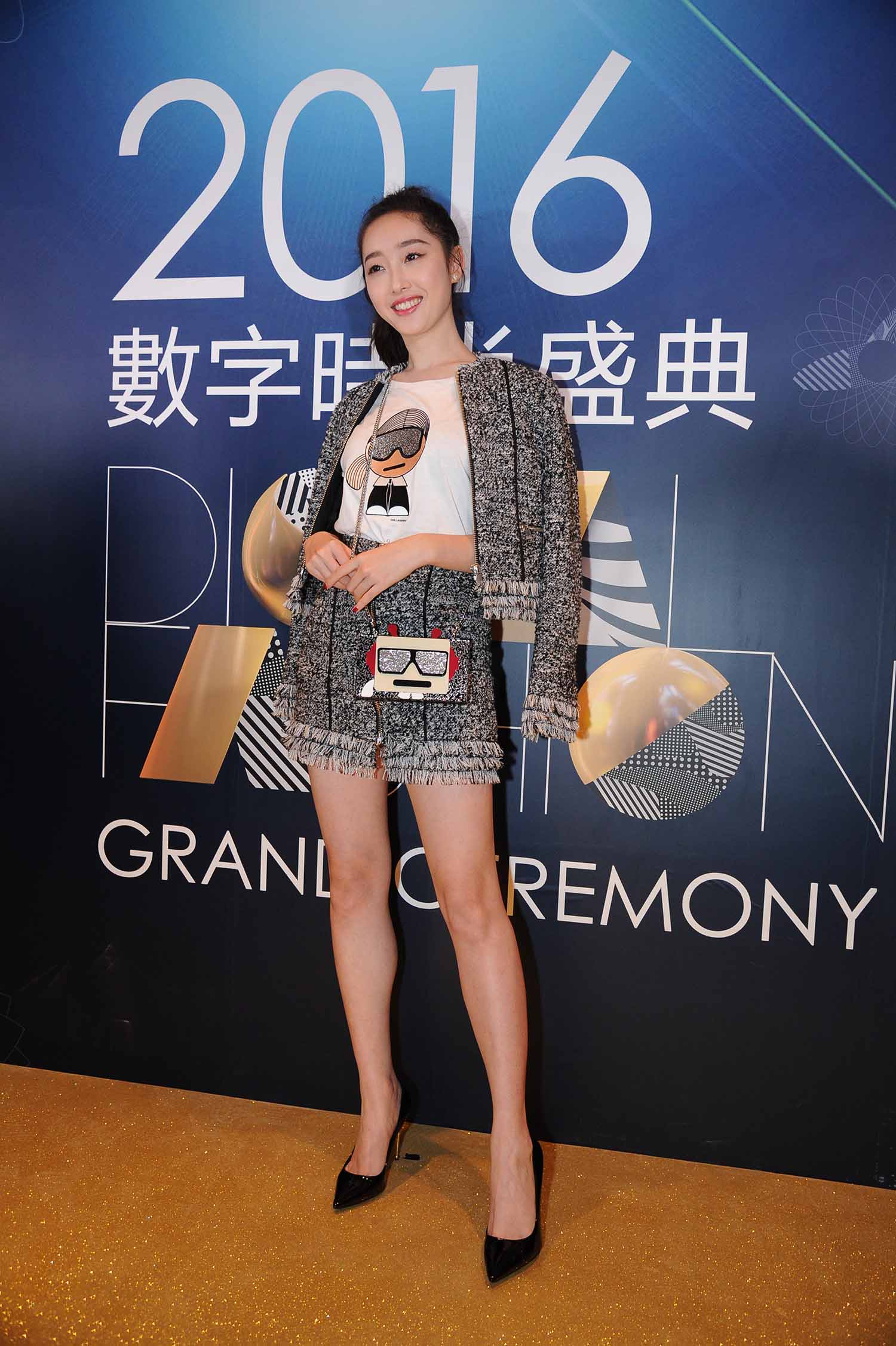 蒋梦婕明星生图高清写真合集[百度网盘下载]