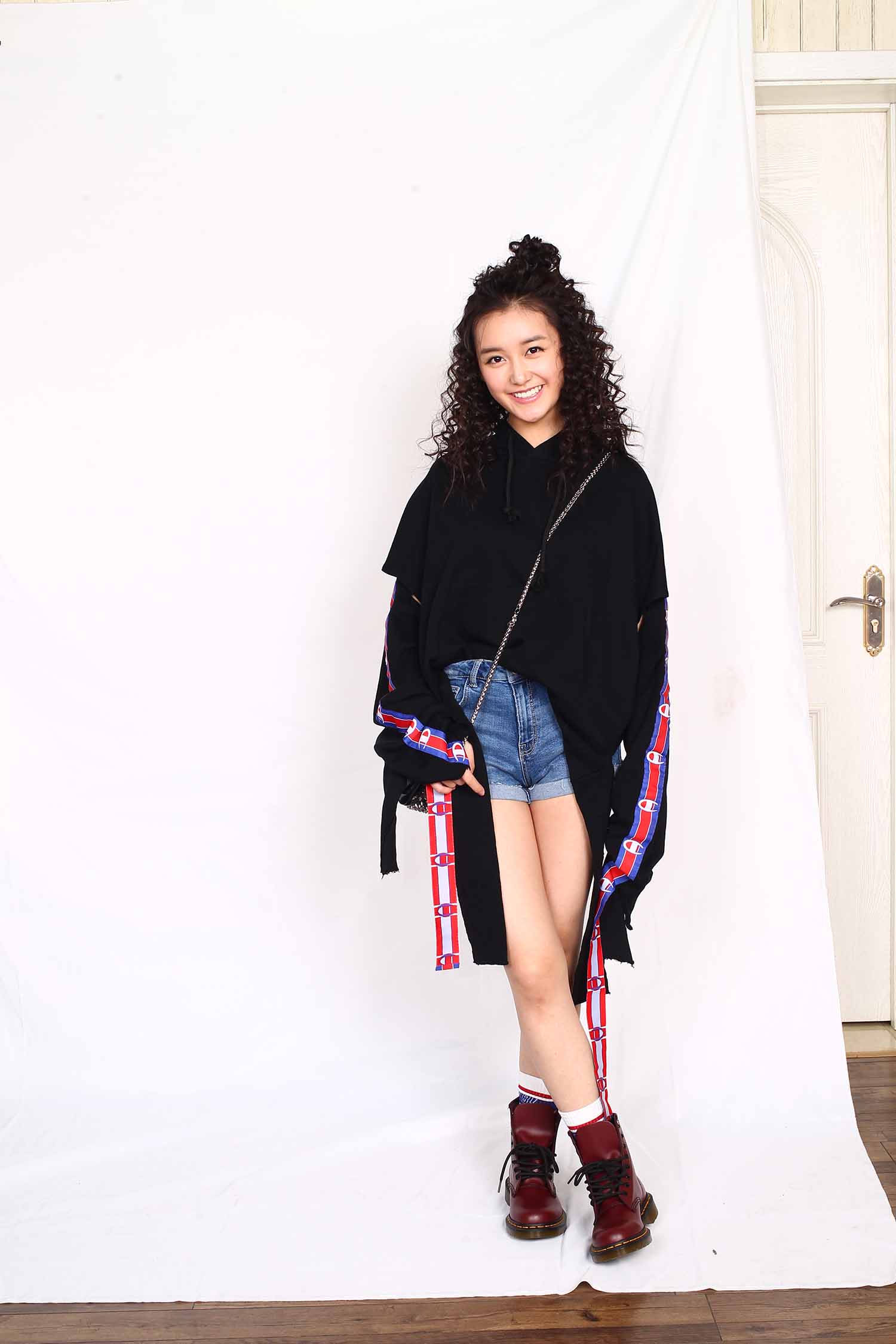 蒋依依+蒋德利娜明星生图高清写真合集[百度网盘下载]