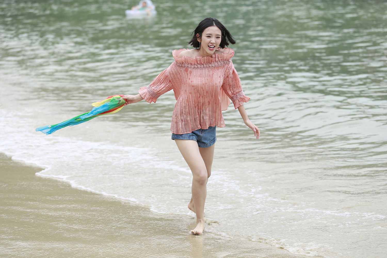 唐艺昕明星生图高清写真合集[百度网盘下载]