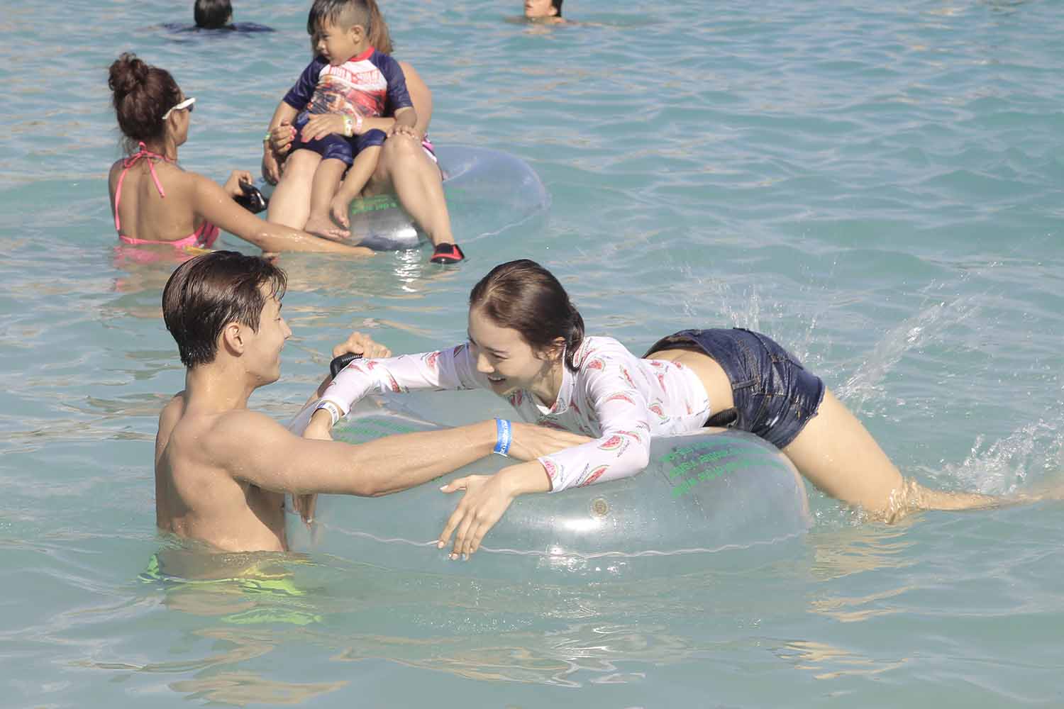 金晨明星生图高清写真合集[百度网盘下载]