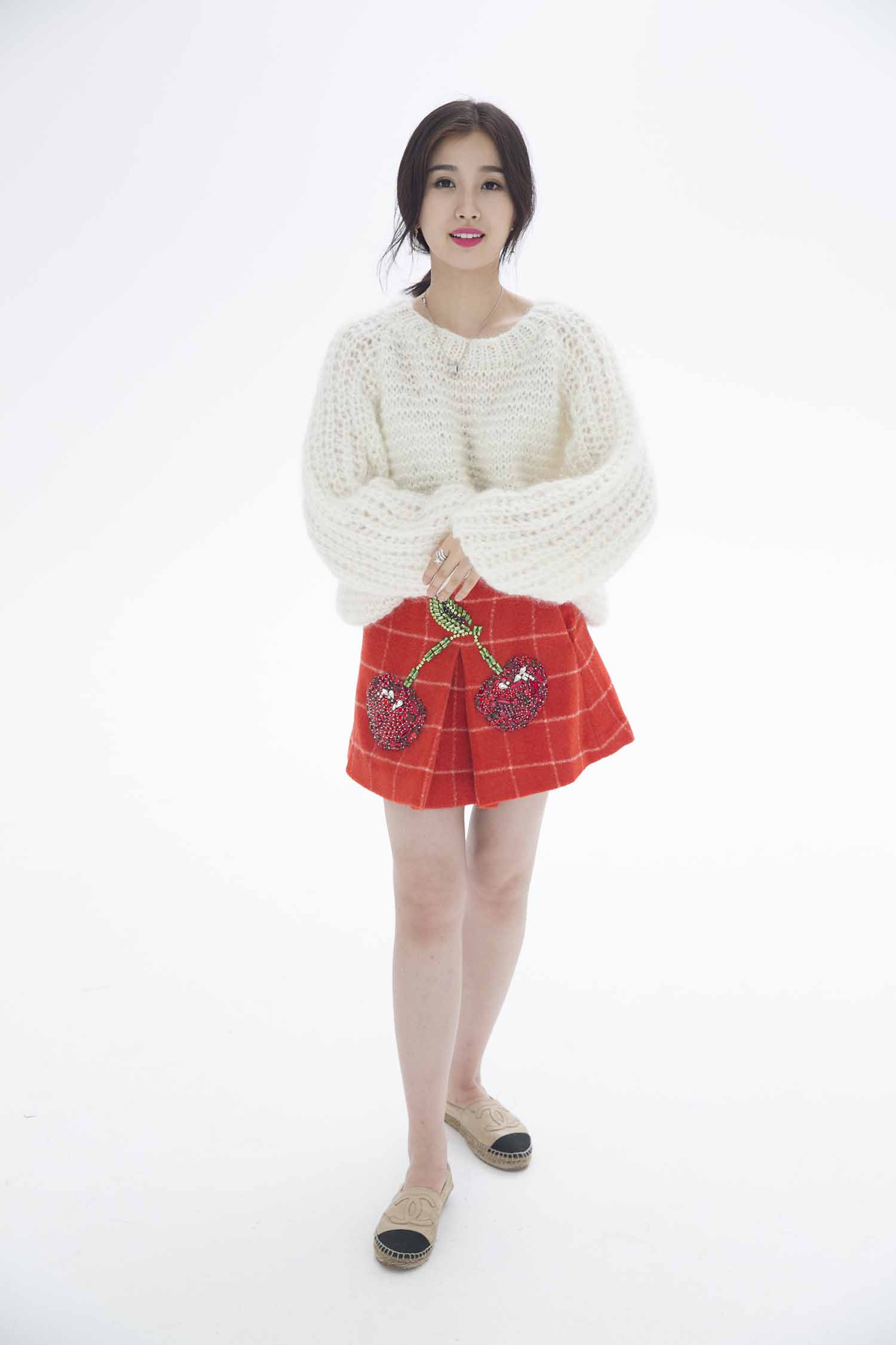 虞书欣明星生图高清写真合集[百度网盘下载]