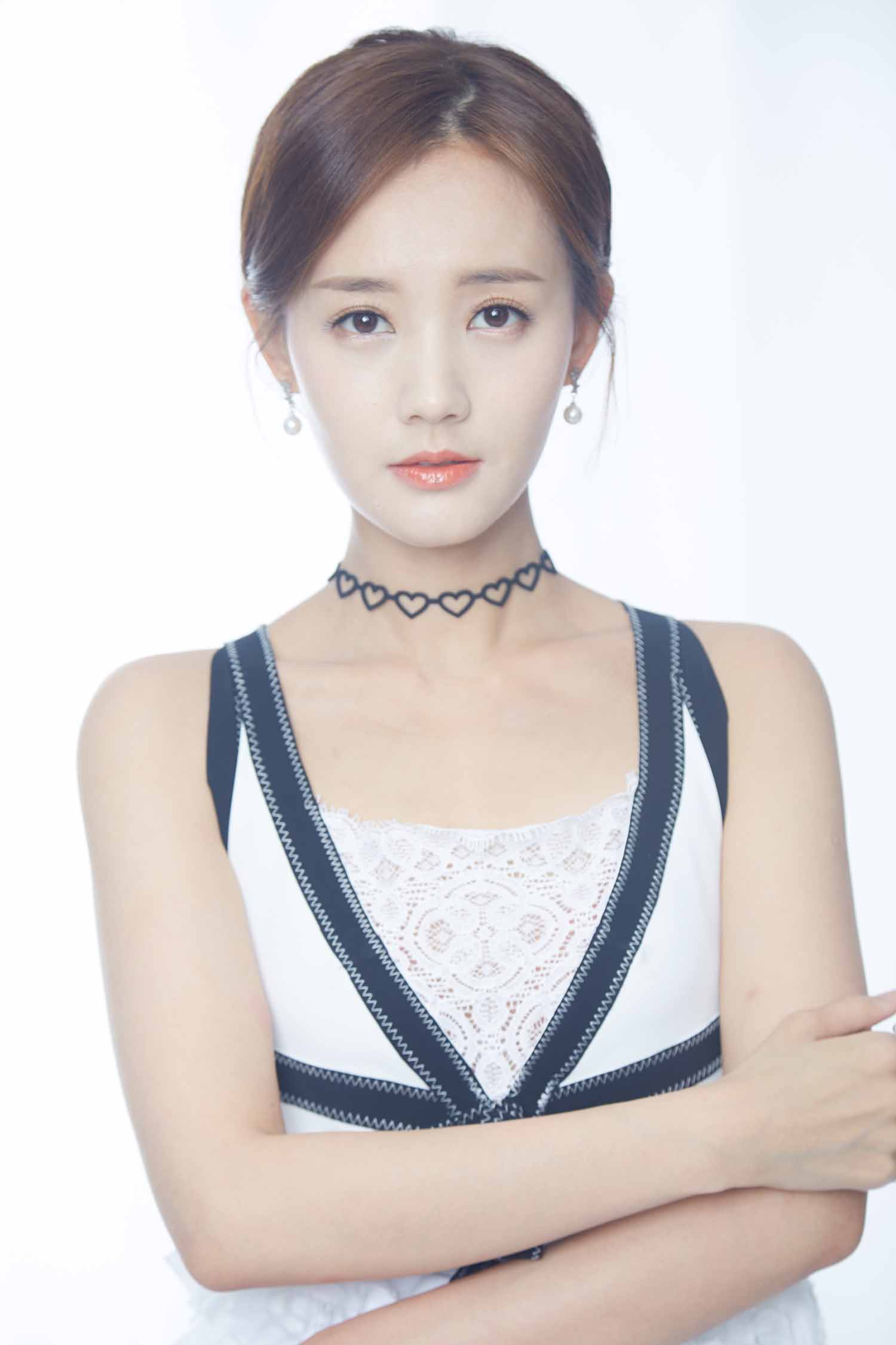 李一桐明星生图高清写真合集[百度网盘下载]