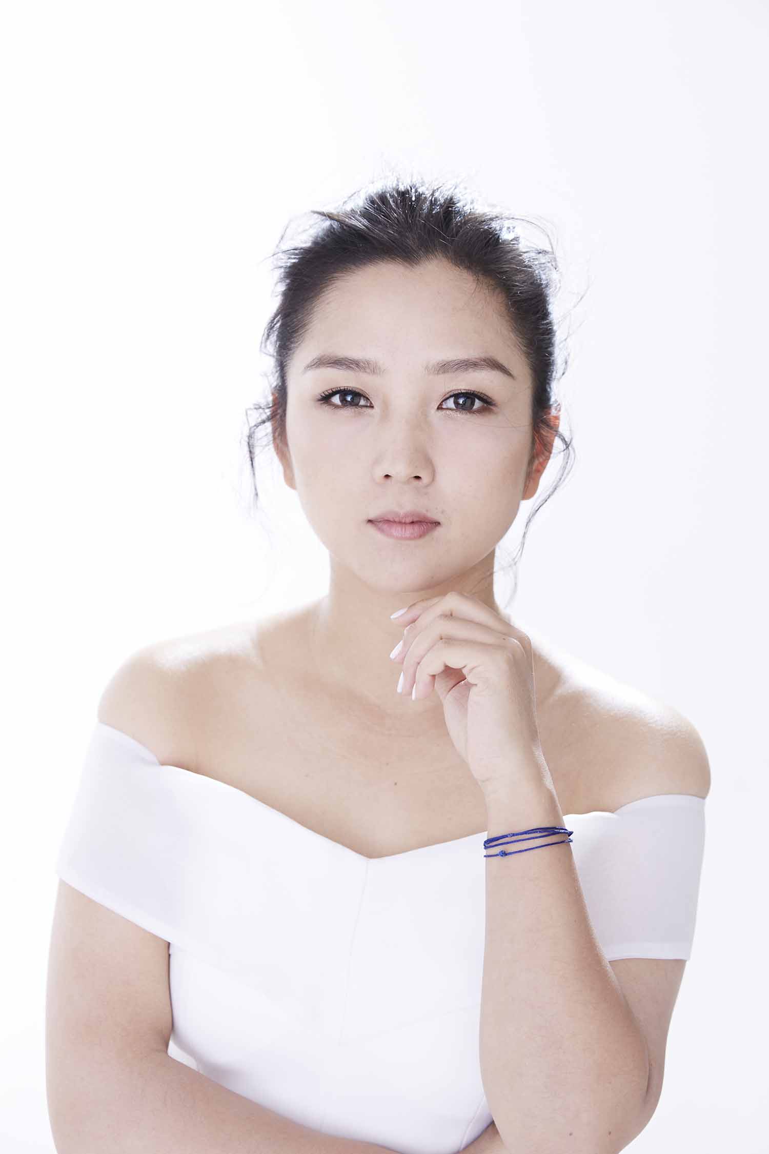 何洁明星生图高清写真合集[百度网盘下载]