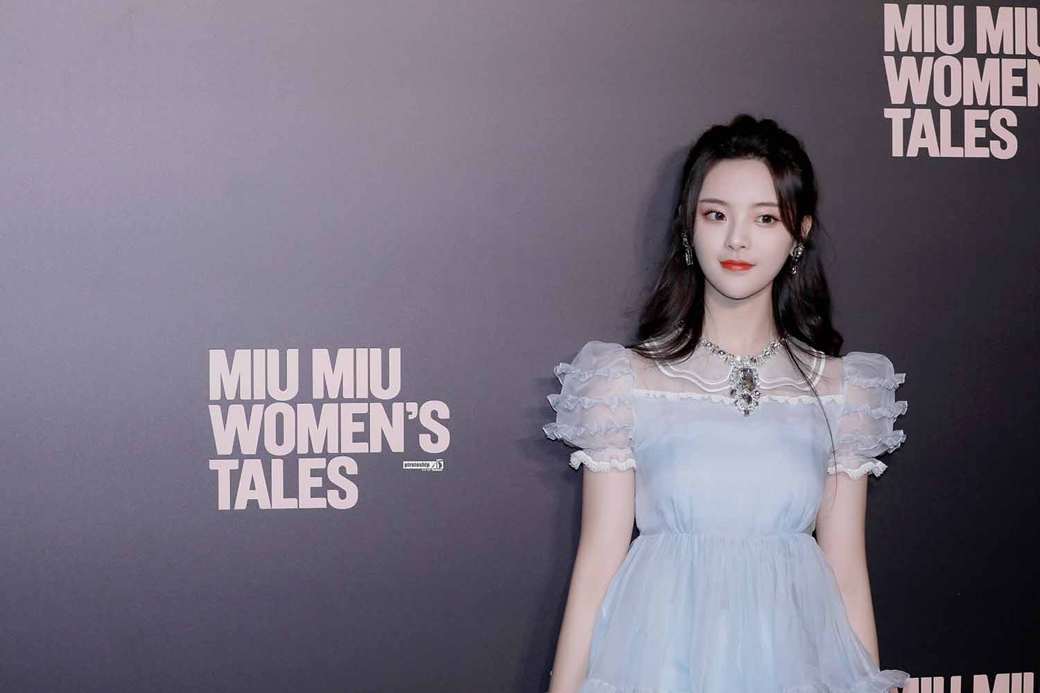 杨超越明星生图高清写真合集[百度网盘下载]