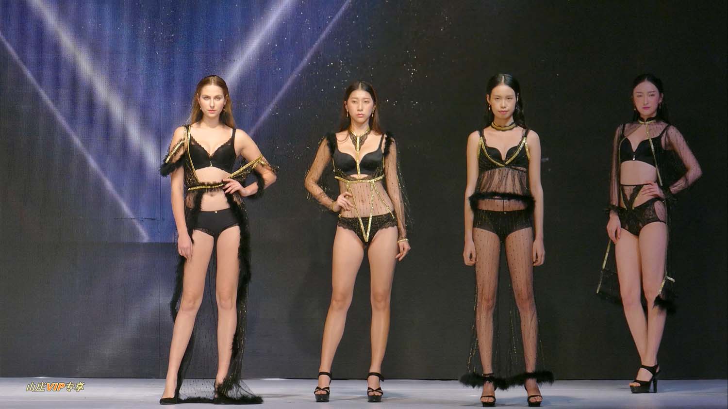 [4K画质]2017名模性感高叉模特内衣秀[1V/26.7G][百度网盘]