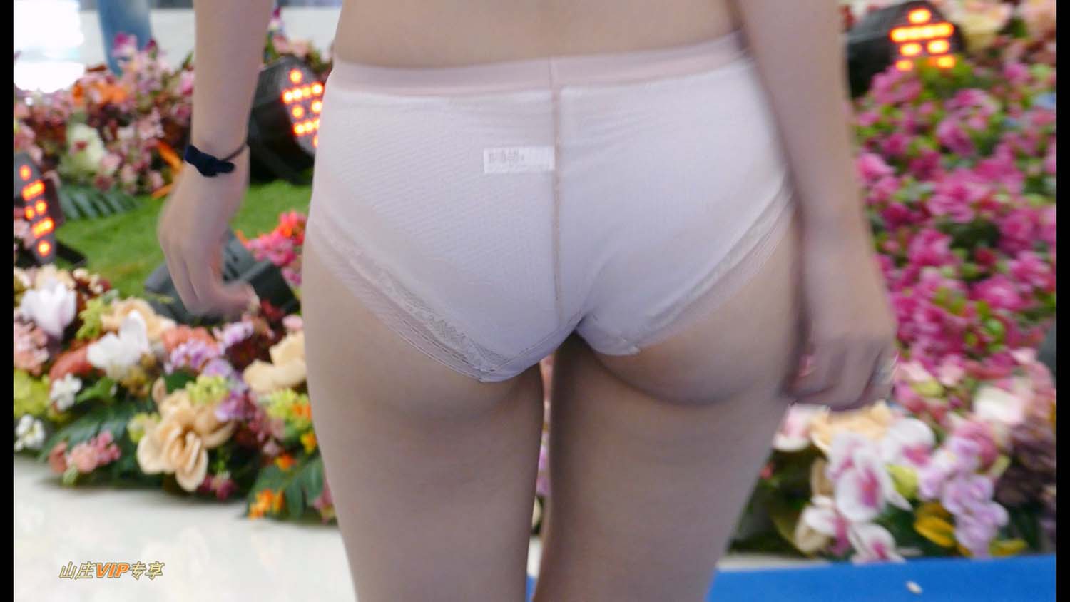 [4K画质]2017奥莱+静态12美女模特内衣走秀[1V/47.2G][百度网盘]