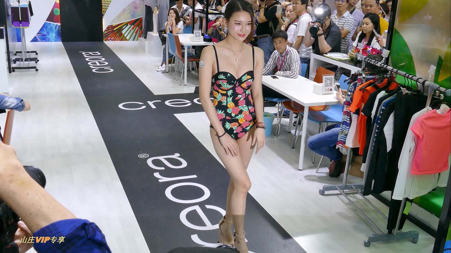 [4K画质]2017深圳内衣展外场静态（1）[1V/63G][百度网盘]