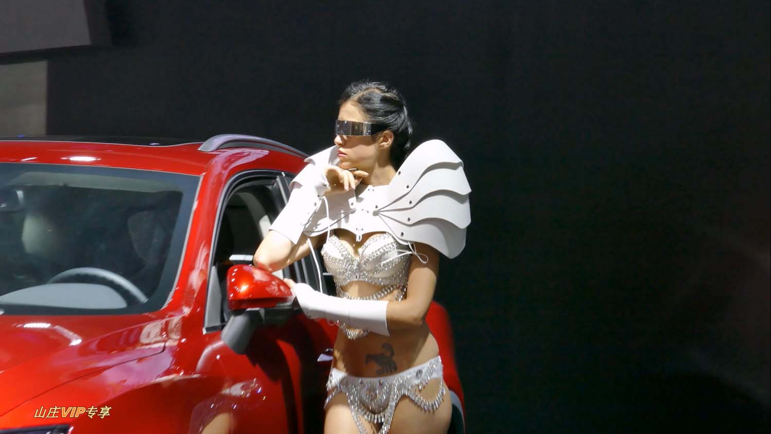 [4K画质]2017靓丽长腿美人东莞车展模特展示[1V/84.3G][百度网盘]