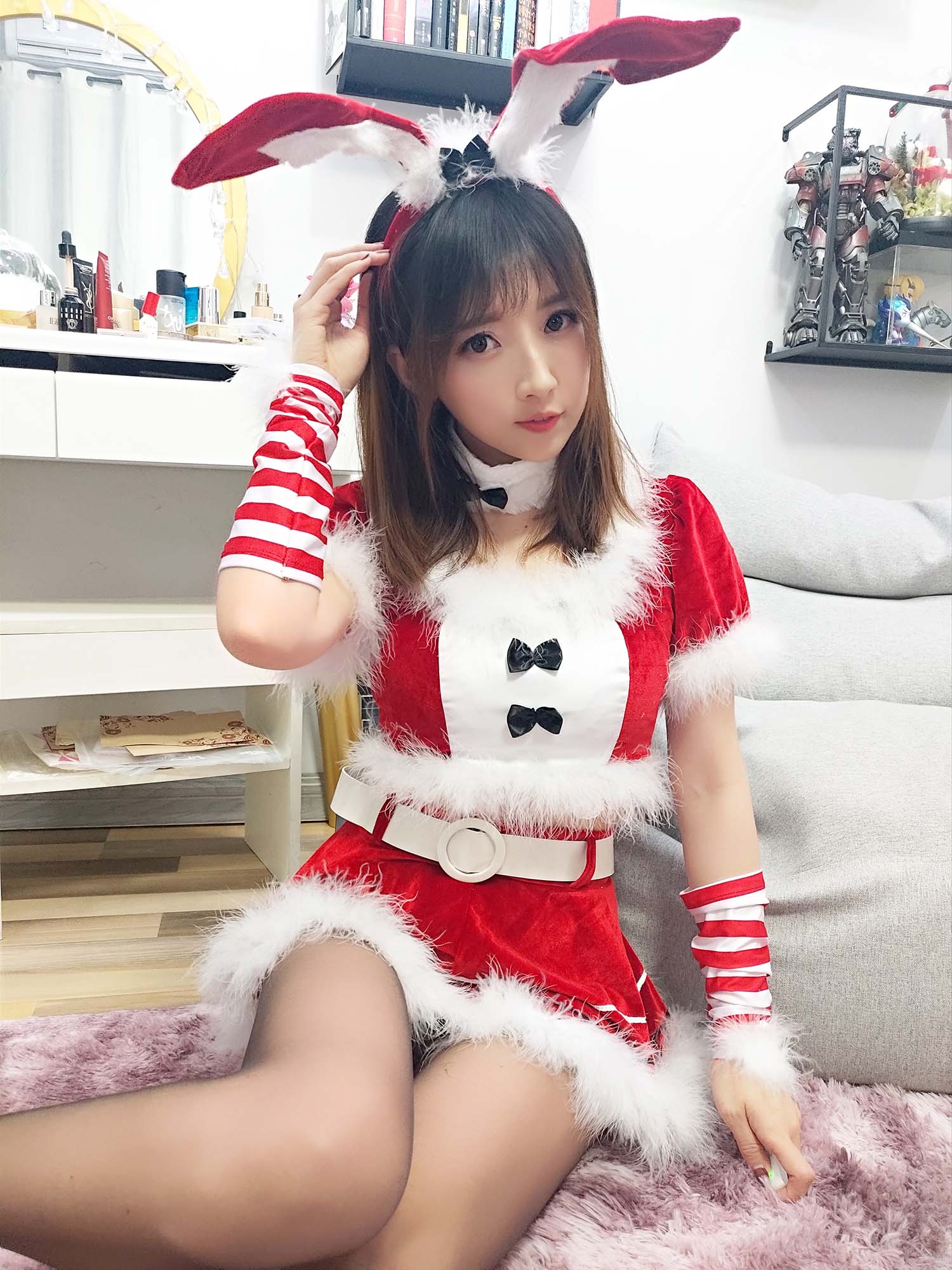 小女巫露娜  NO.003 圣诞兔子[37P-192MB]