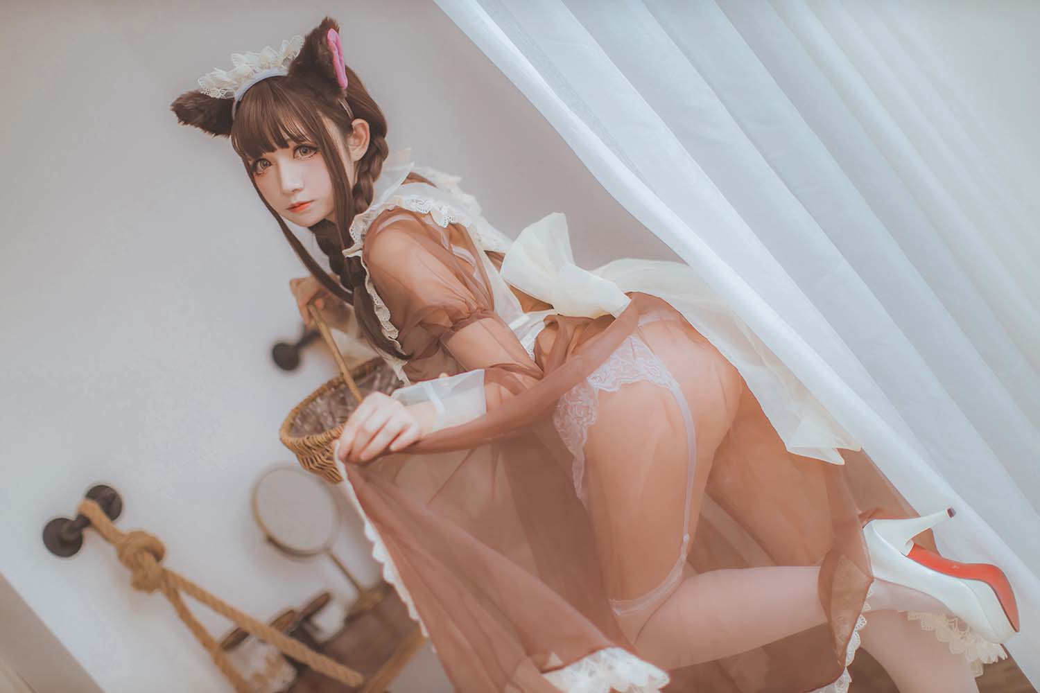 衣衣 NO.005 透明女仆 [31P-268MB]