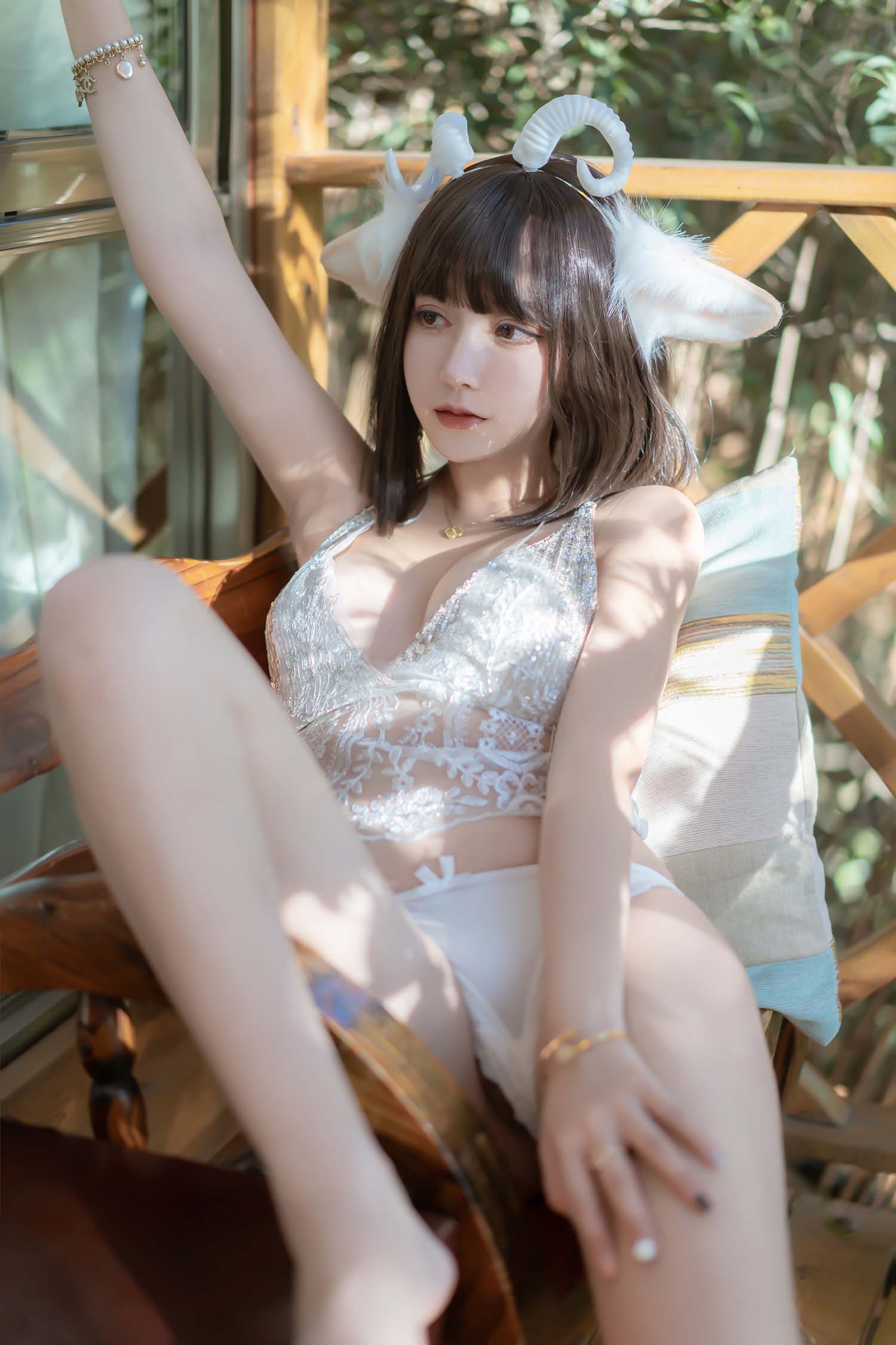 过期米线线喵 68米线 - 小羊 [66P 110MB]