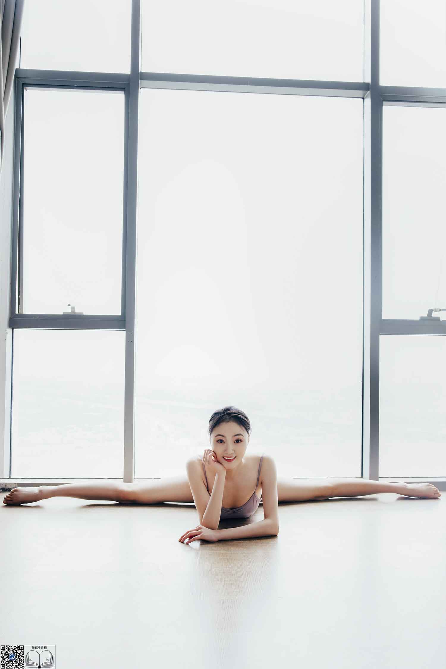 [舞蹈生日记][GALLI嘉丽]043-毛毛[45P／352MB][百度网盘下载]