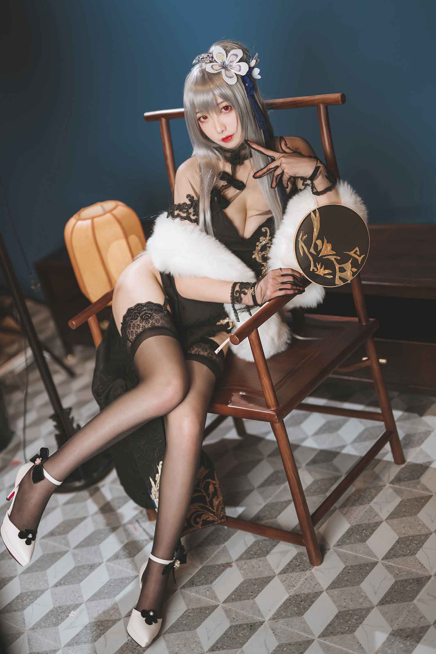 [积分购买] 封疆疆v NO.004 路易九世旗袍[35P-420MB] [百度网盘]