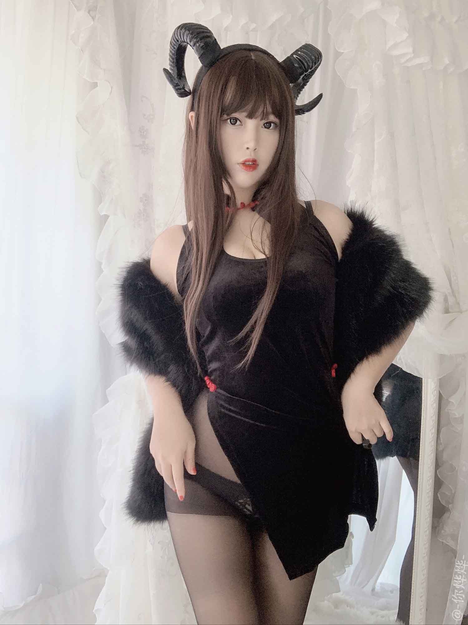 [积分兑换] 白烨 VOL.005 魅魔2.0 [76P-169MB] [美女写真]