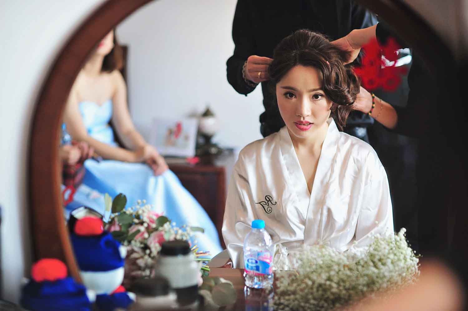 [素人新娘] 露出后背的贵妇气质新娘婚礼现场实拍写真 H234