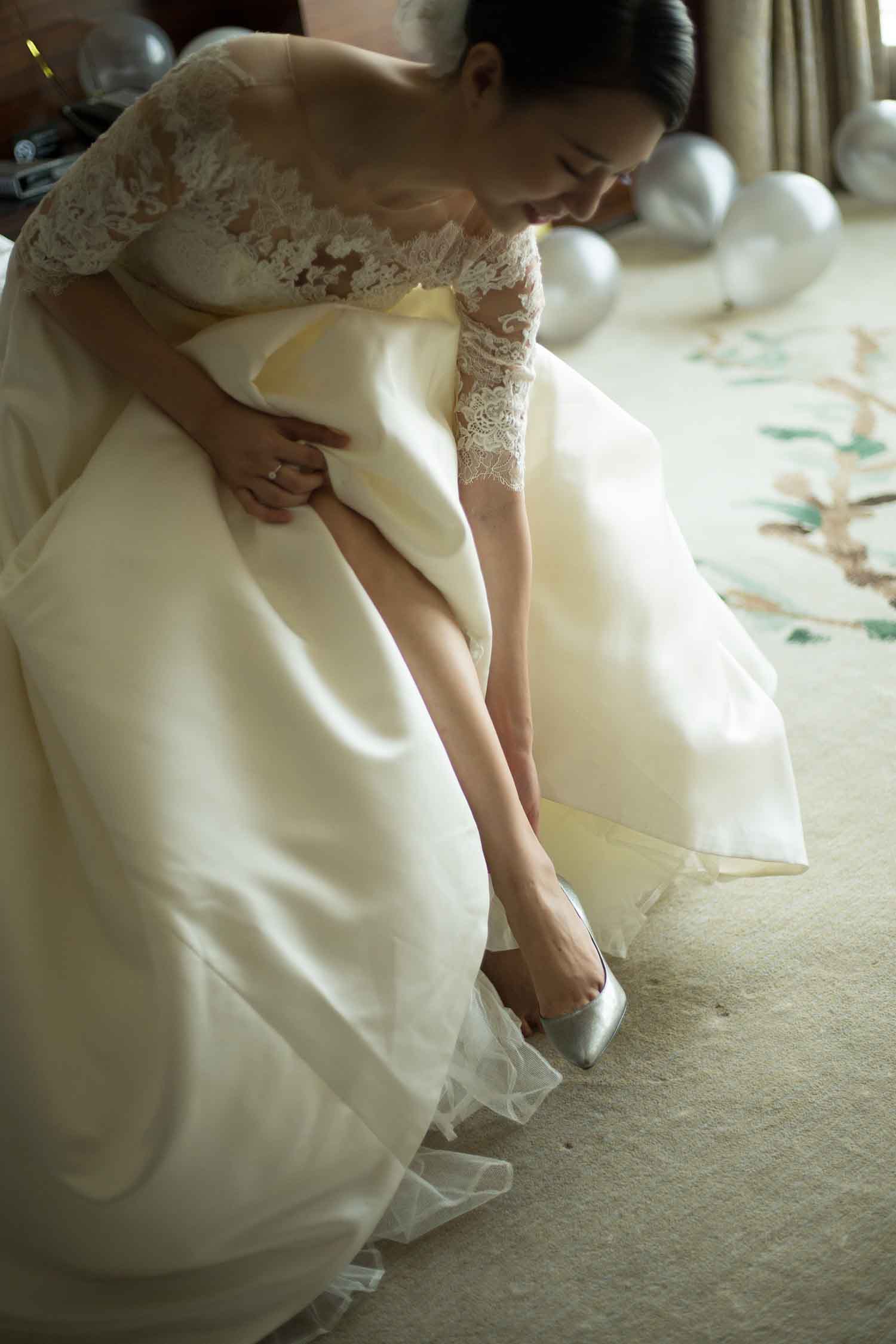 [素人新娘] 后背很性感的气质美女新娘婚礼现场实拍写真 H255