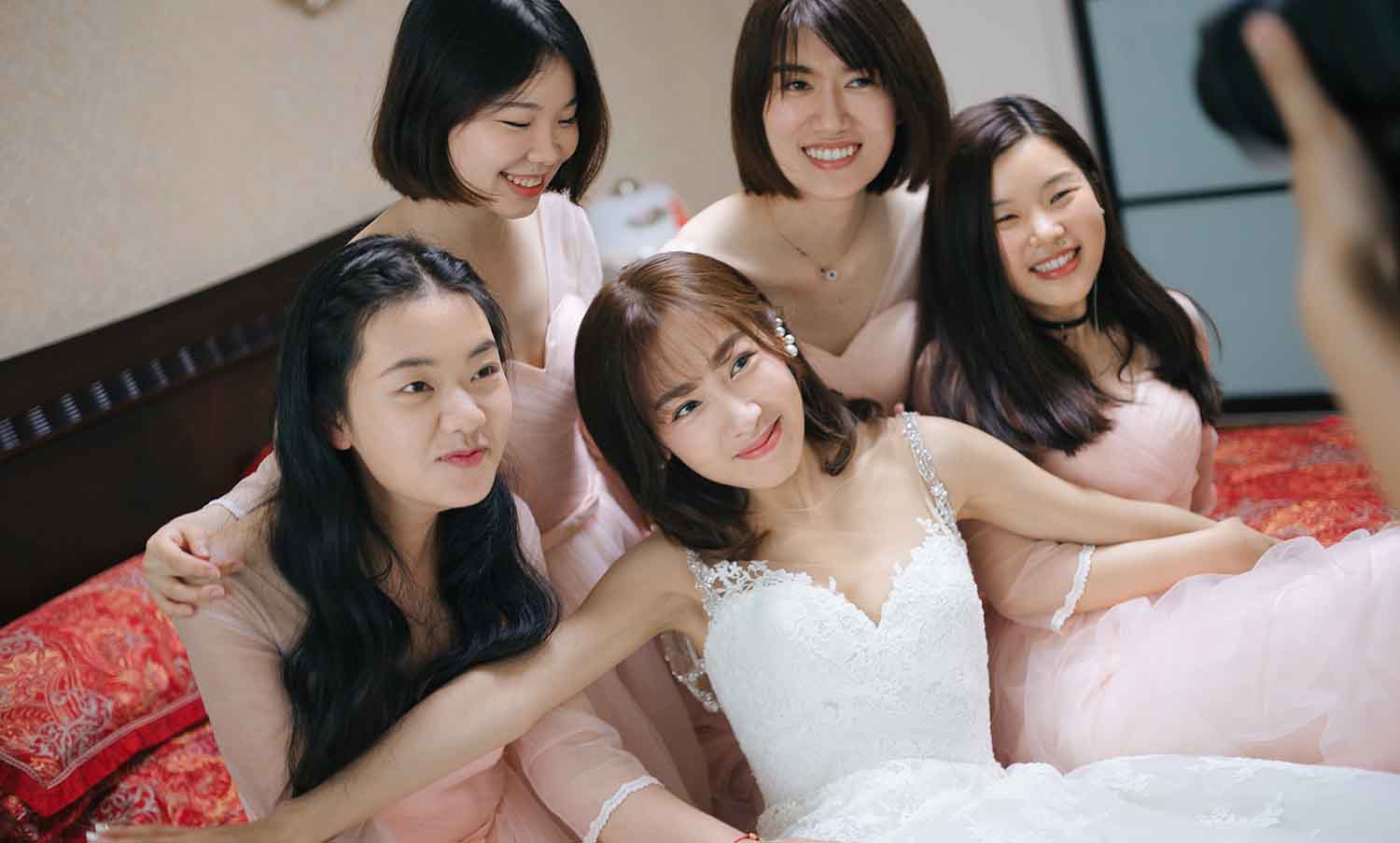 [素人新娘] 婚纱礼服似乎有点大的新娘婚礼现场实拍写真 H319