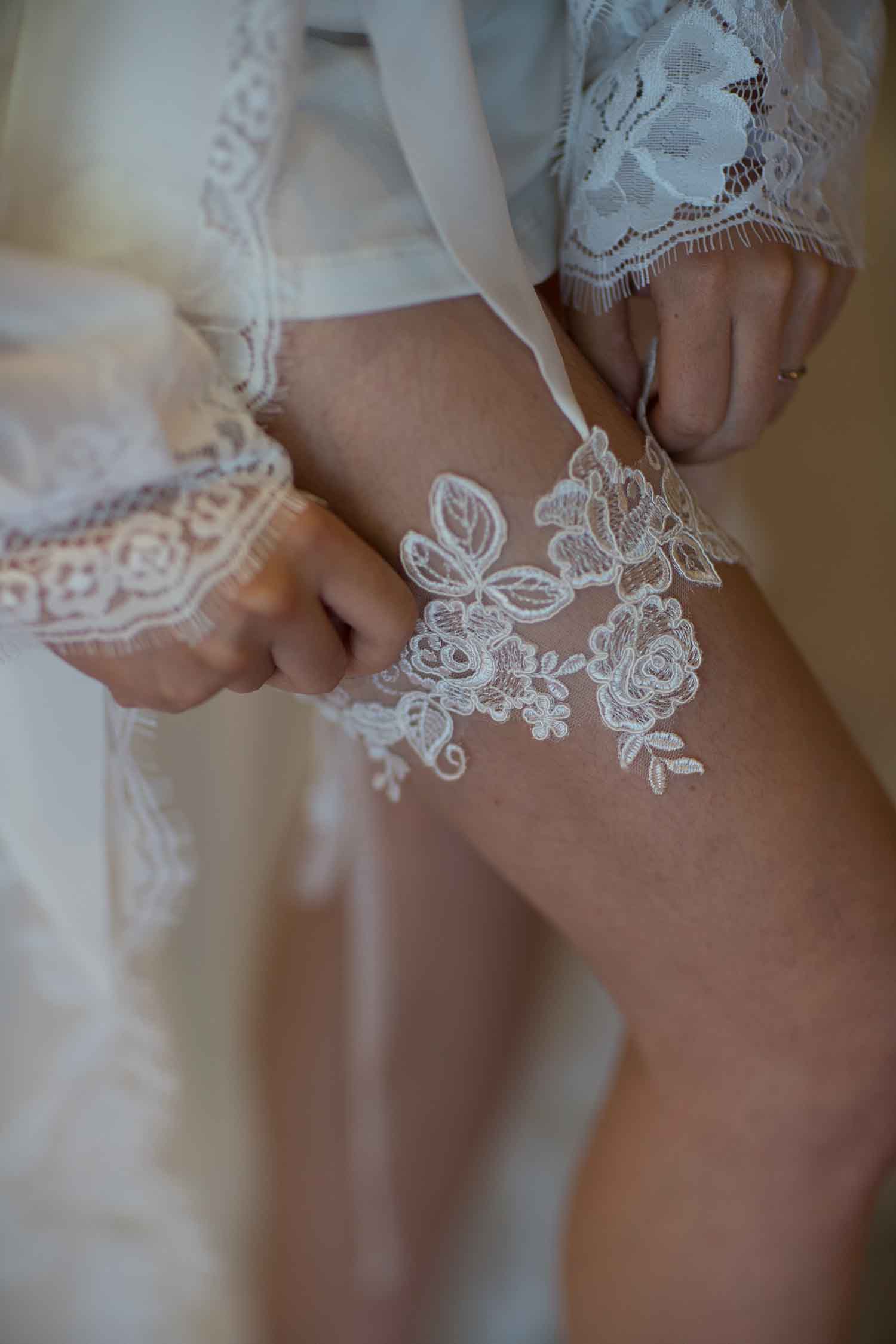 [素人新娘] 红色低胸晚礼服富态新娘的婚礼现场实拍写真 H204