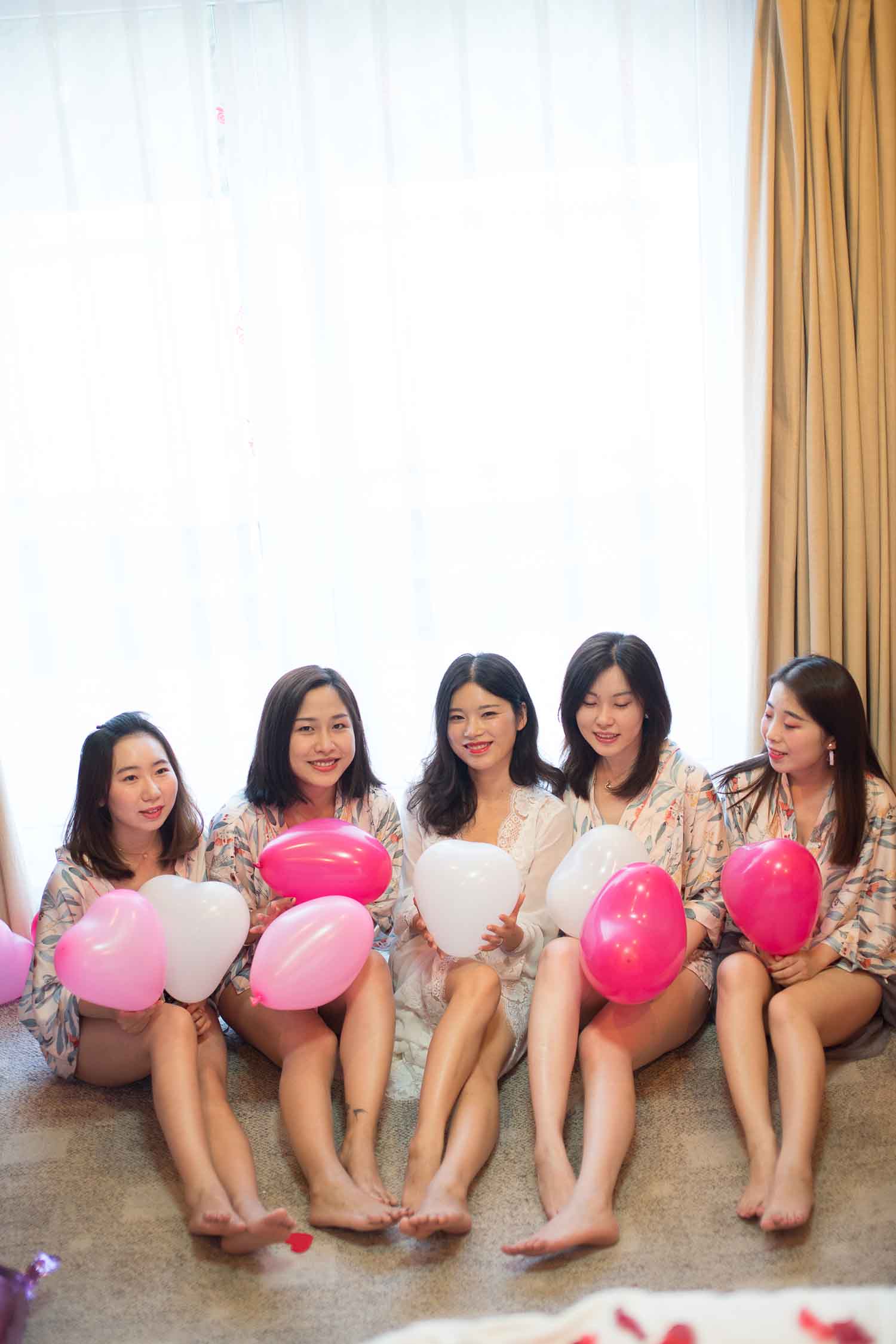 [素人新娘] 红色低胸晚礼服富态新娘的婚礼现场实拍写真 H204