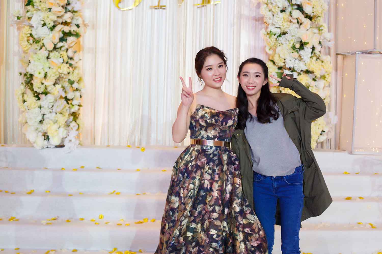 [素人新娘] 身材很傲人的鹅蛋脸美女新娘婚礼现场实拍写真 H301