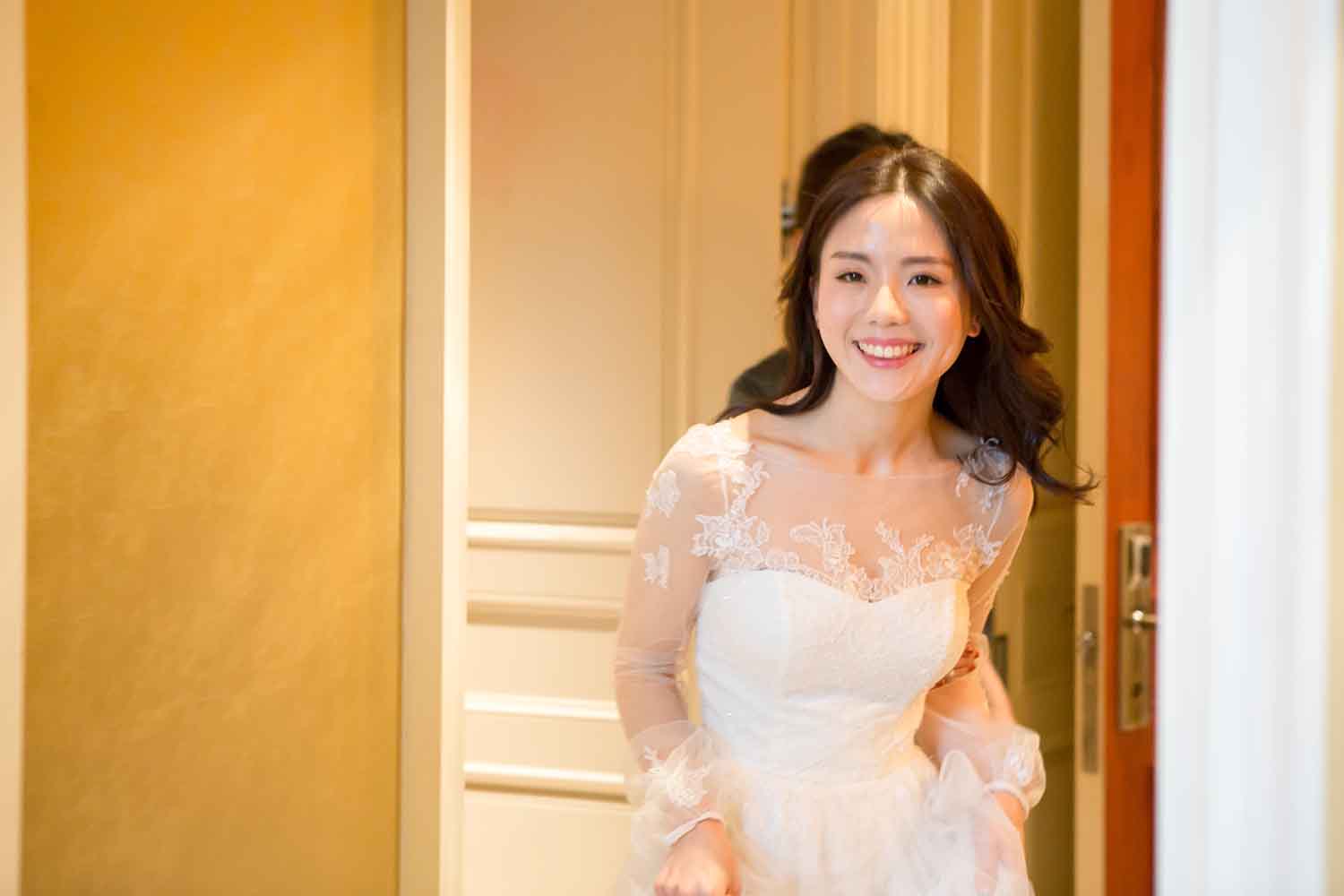 [素人新娘] 小家碧玉型美女新娘婚礼现场实拍写真 H316