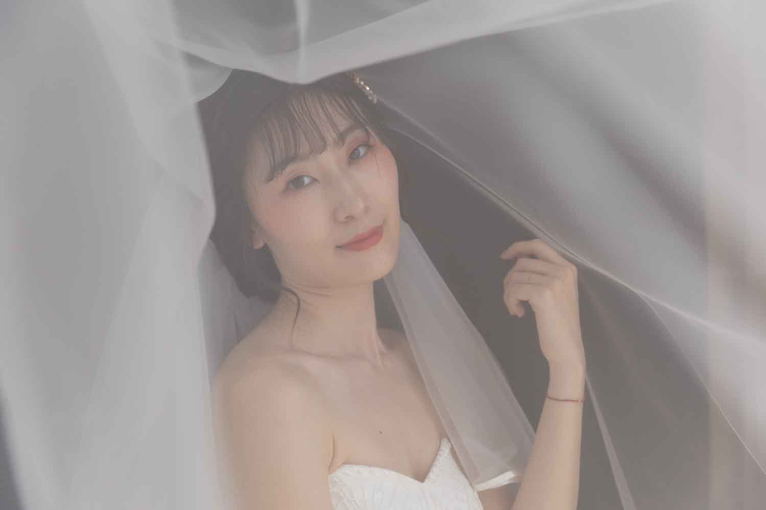 [素人新娘] 屁股很翘身材也不错的美女新娘婚礼现场实拍写真 H320