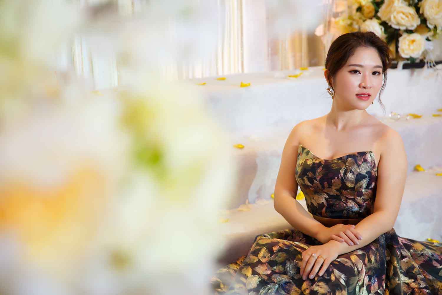 [素人新娘] 身材很傲人的鹅蛋脸美女新娘婚礼现场实拍写真 H301