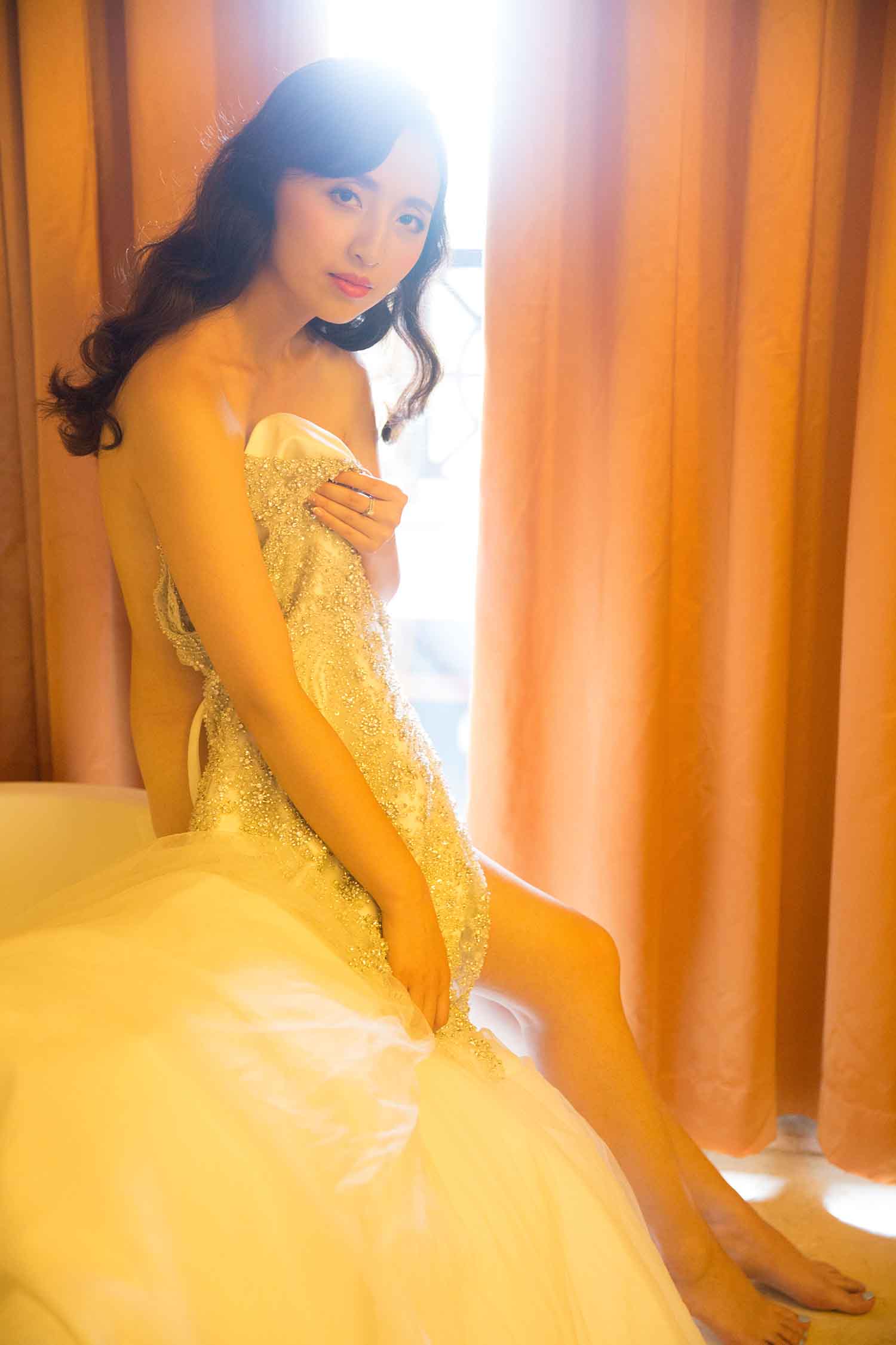 [素人新娘] 拥有豪华伴娘团的气质女王新娘婚礼现场实拍写真 H224