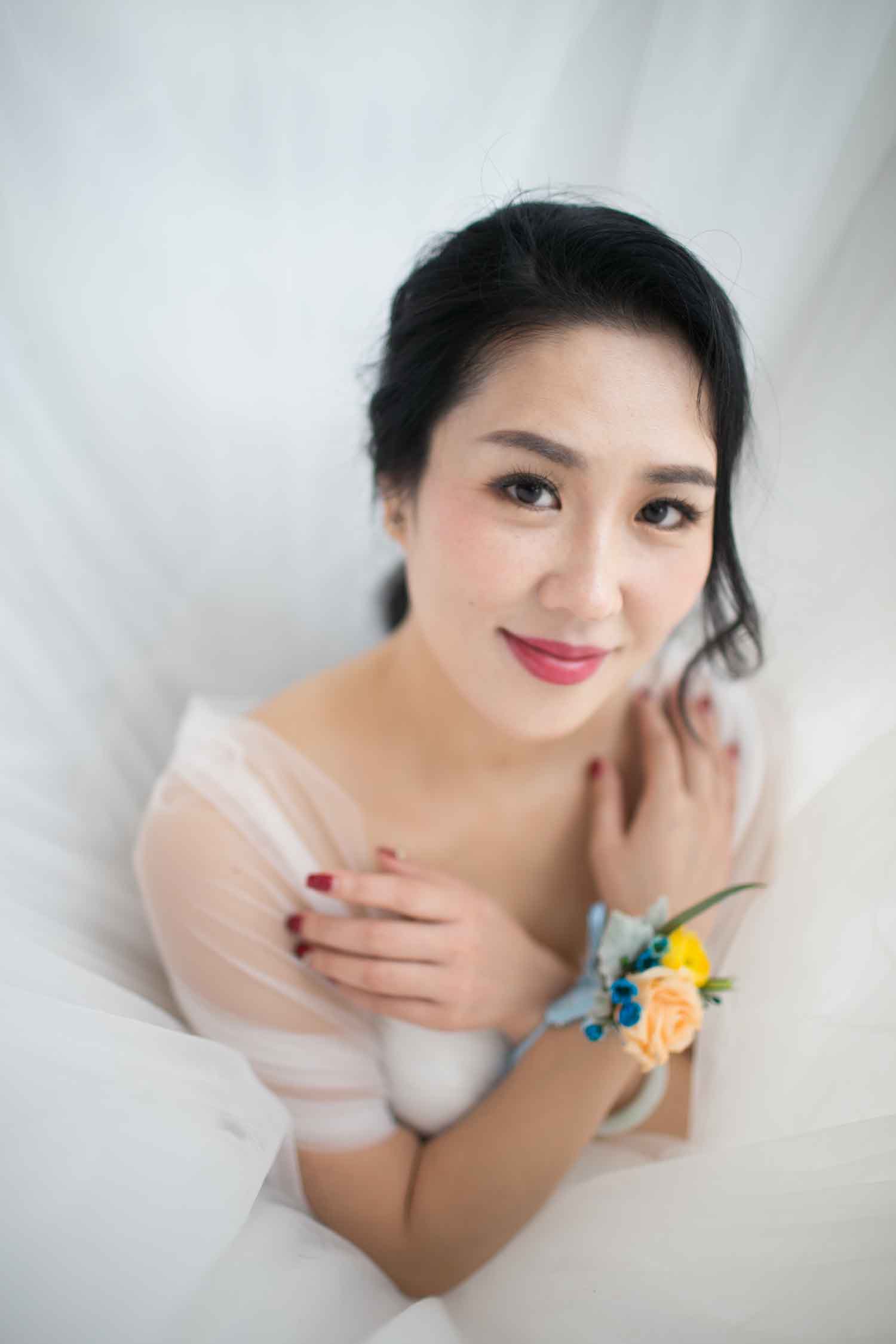 [素人新娘] 穿着黑色蕾丝内裤的大龄气质少妇新娘婚礼现场实拍写真 H227