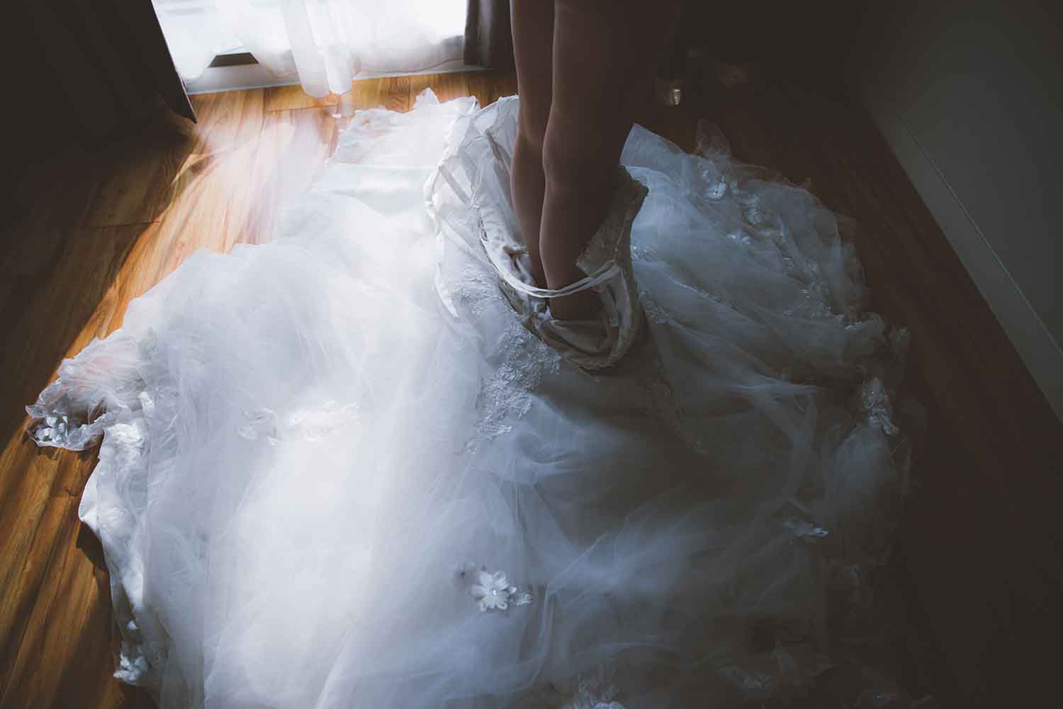 [素人新娘] 穿着真空透视内裤的高个子新娘婚礼现场实拍写真 H238